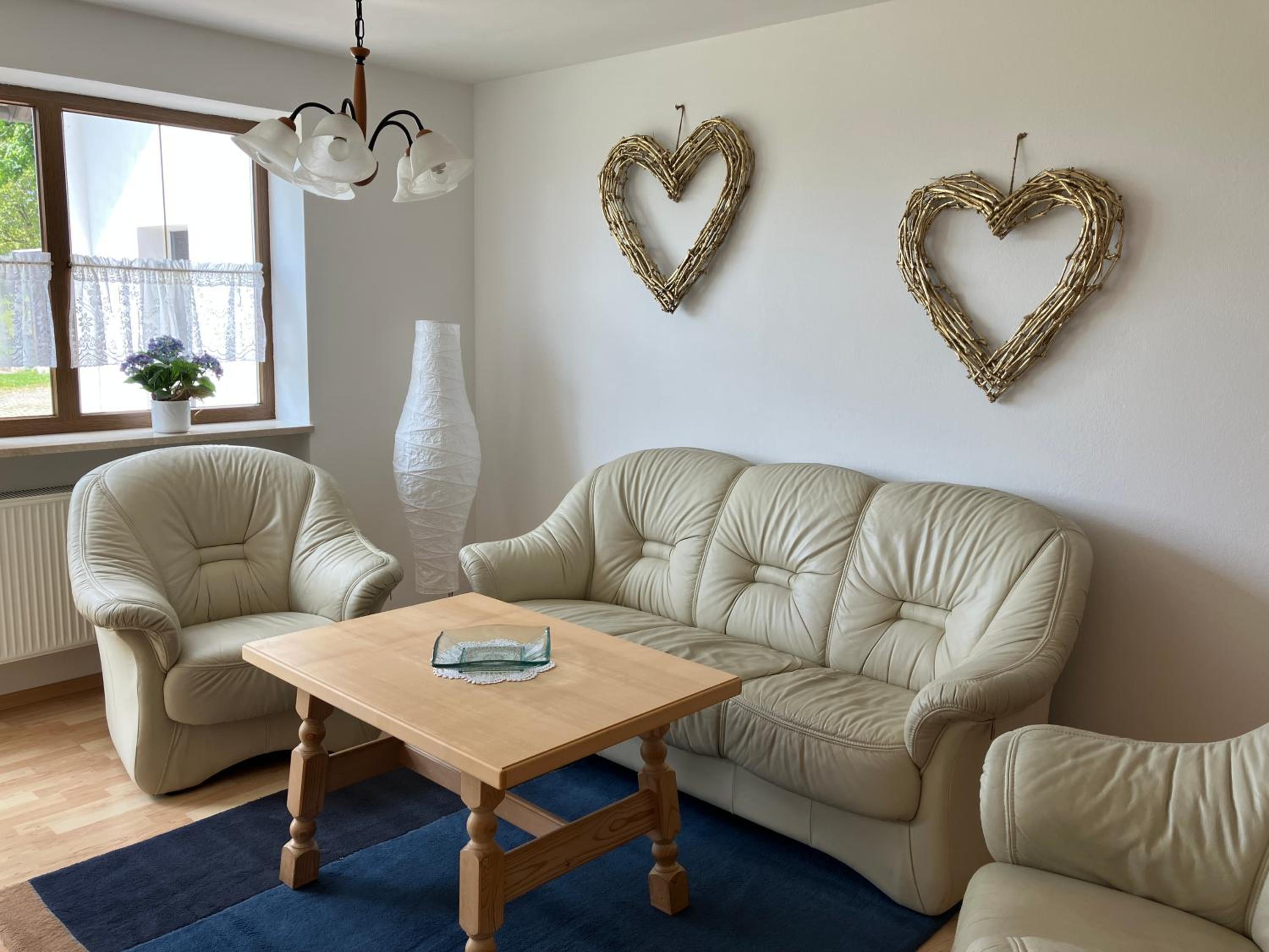 Three-Bedroom Apartment with Mountain View photo 1