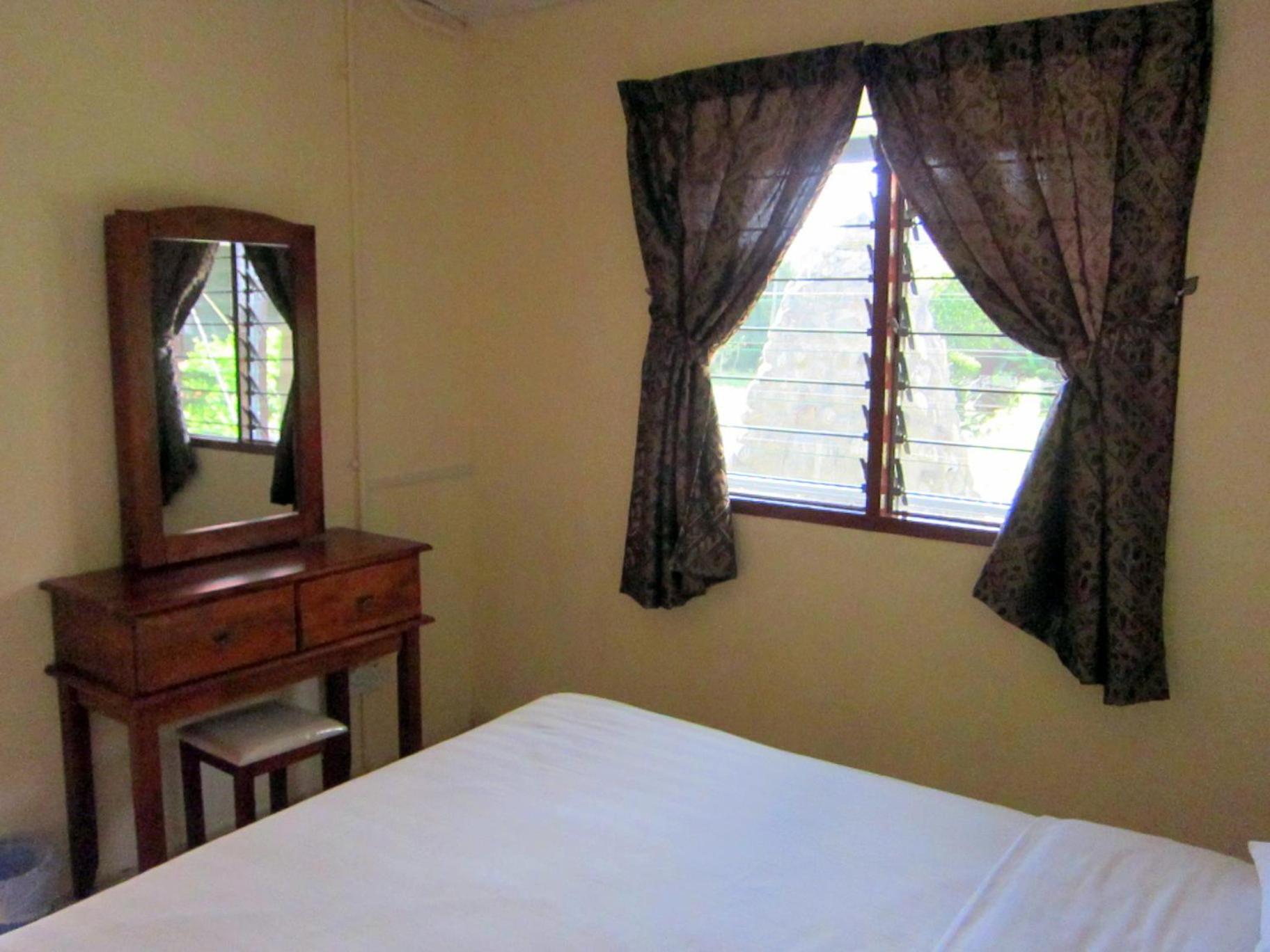 Willies Guest House photo 3