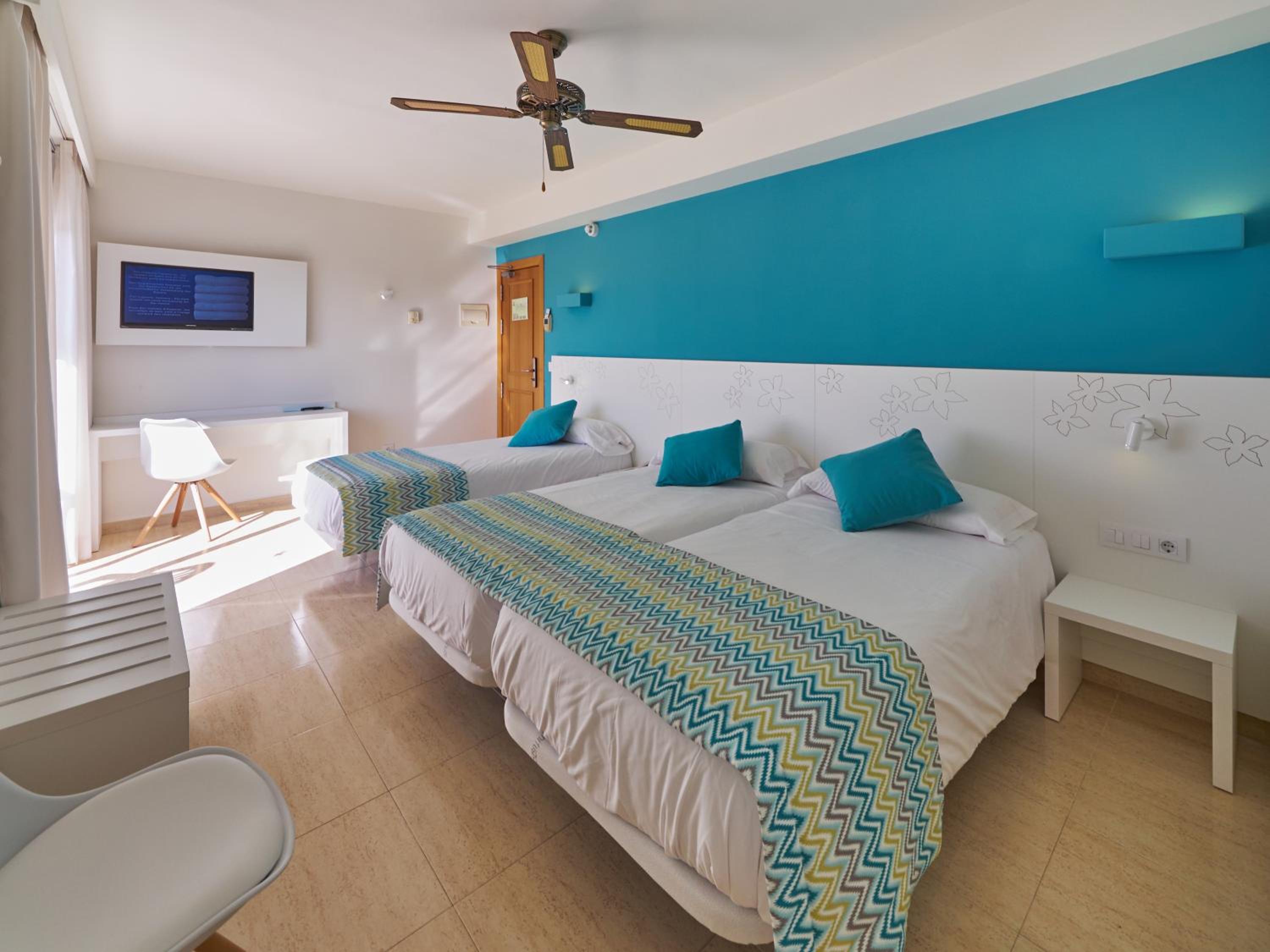Habitación triple (2 adultos + 1 niño)