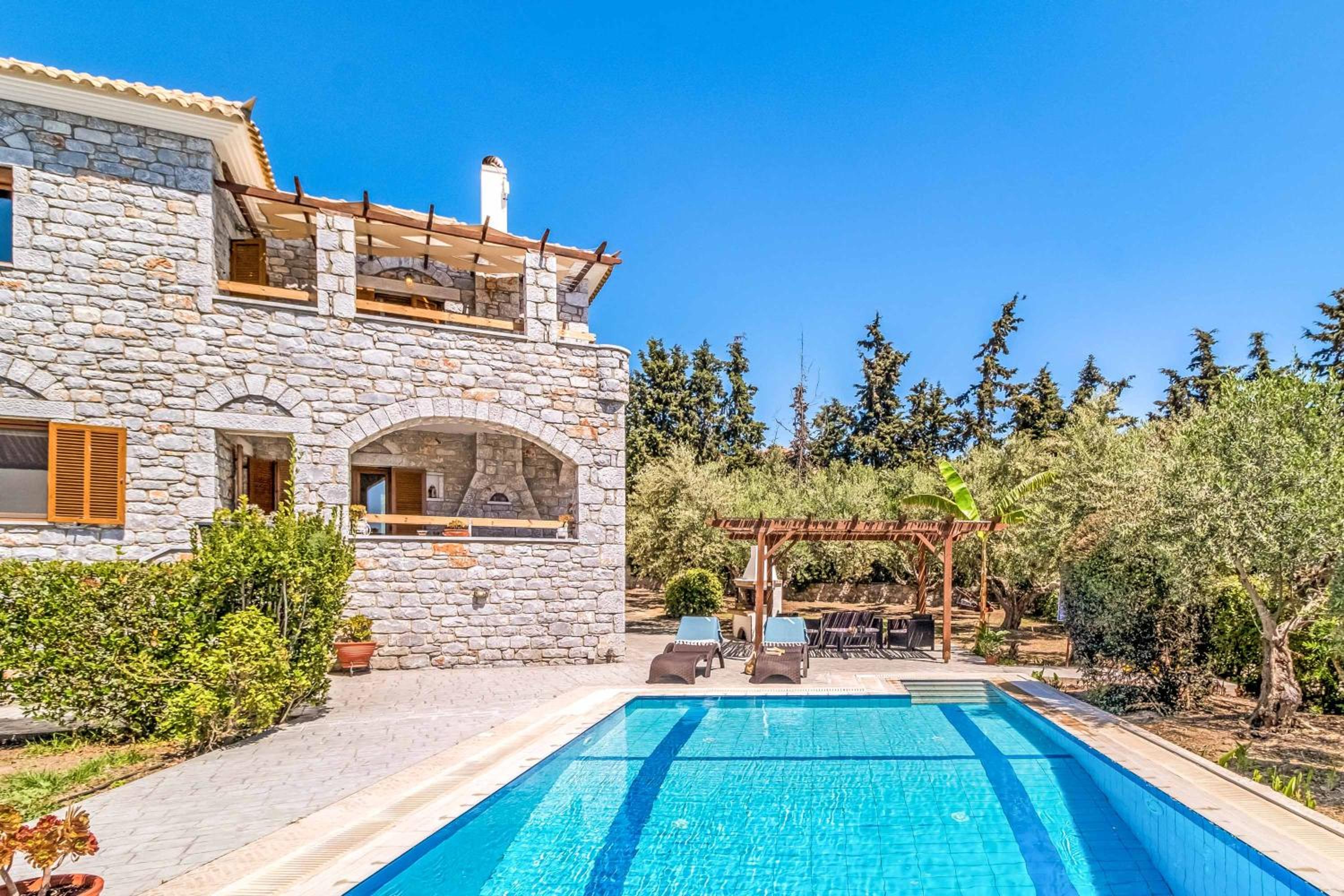 Villa photo 2
