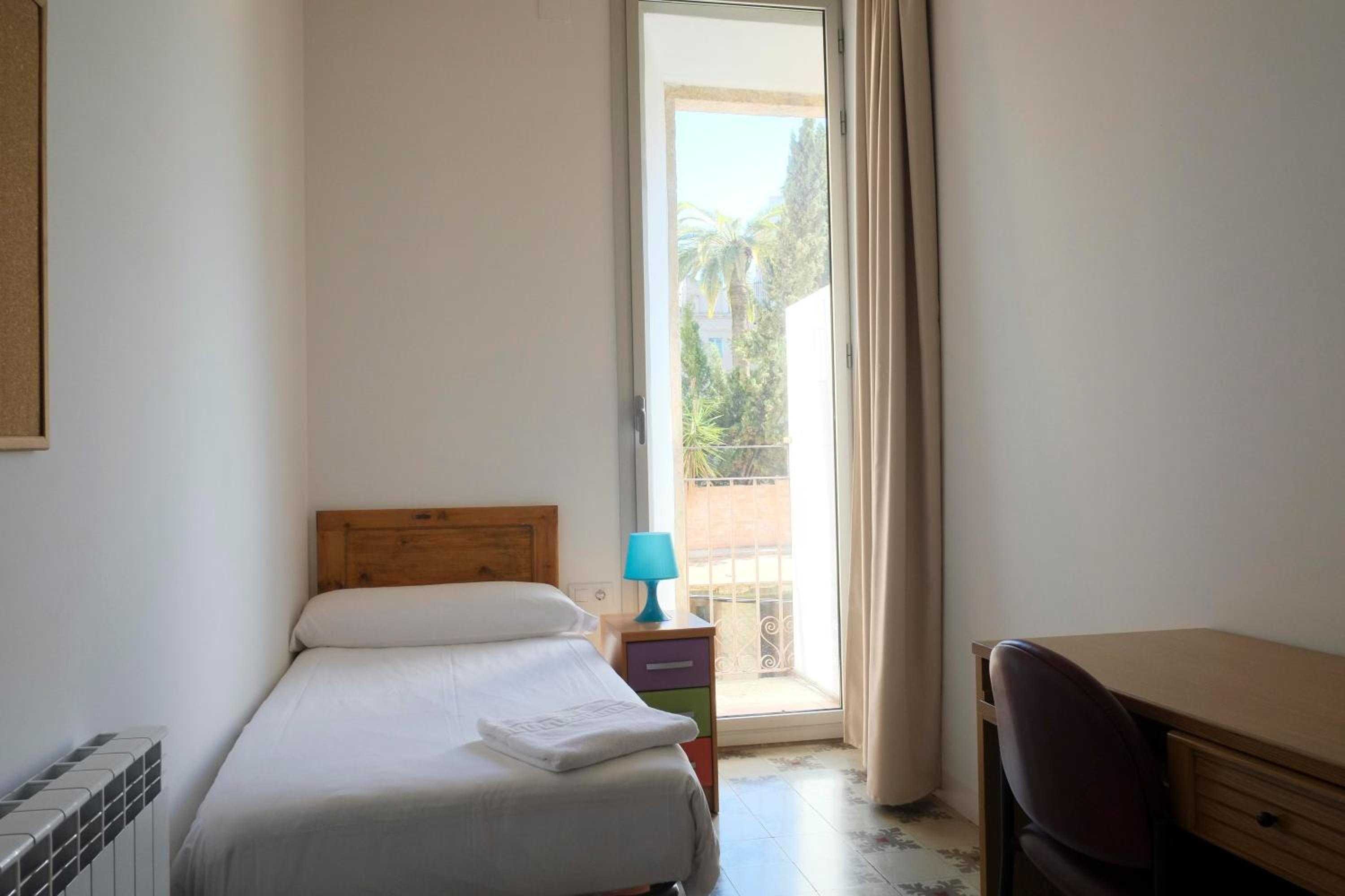 Single Room with Private External Bathroom photo 3