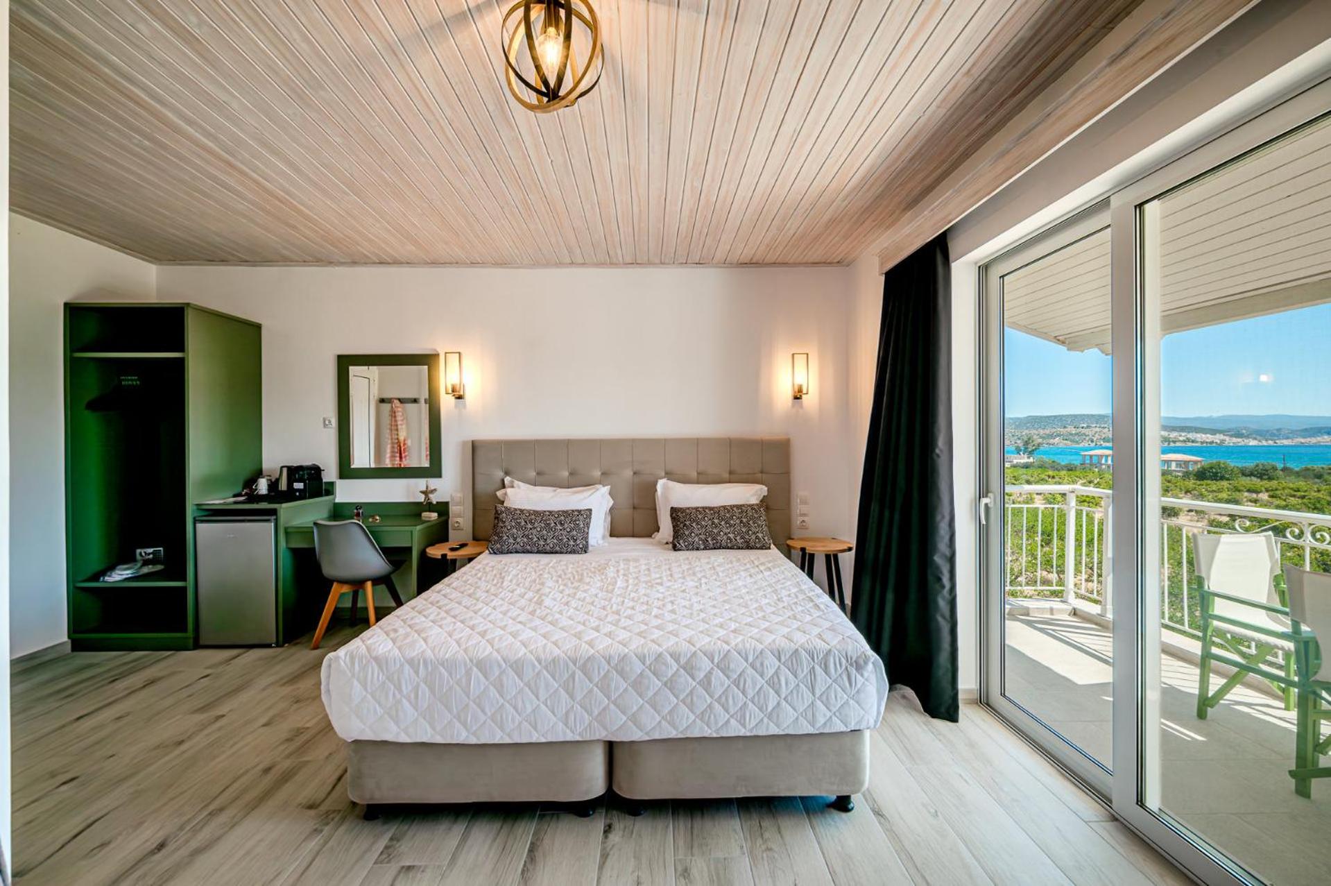 Family Room with Sea View photo 3
