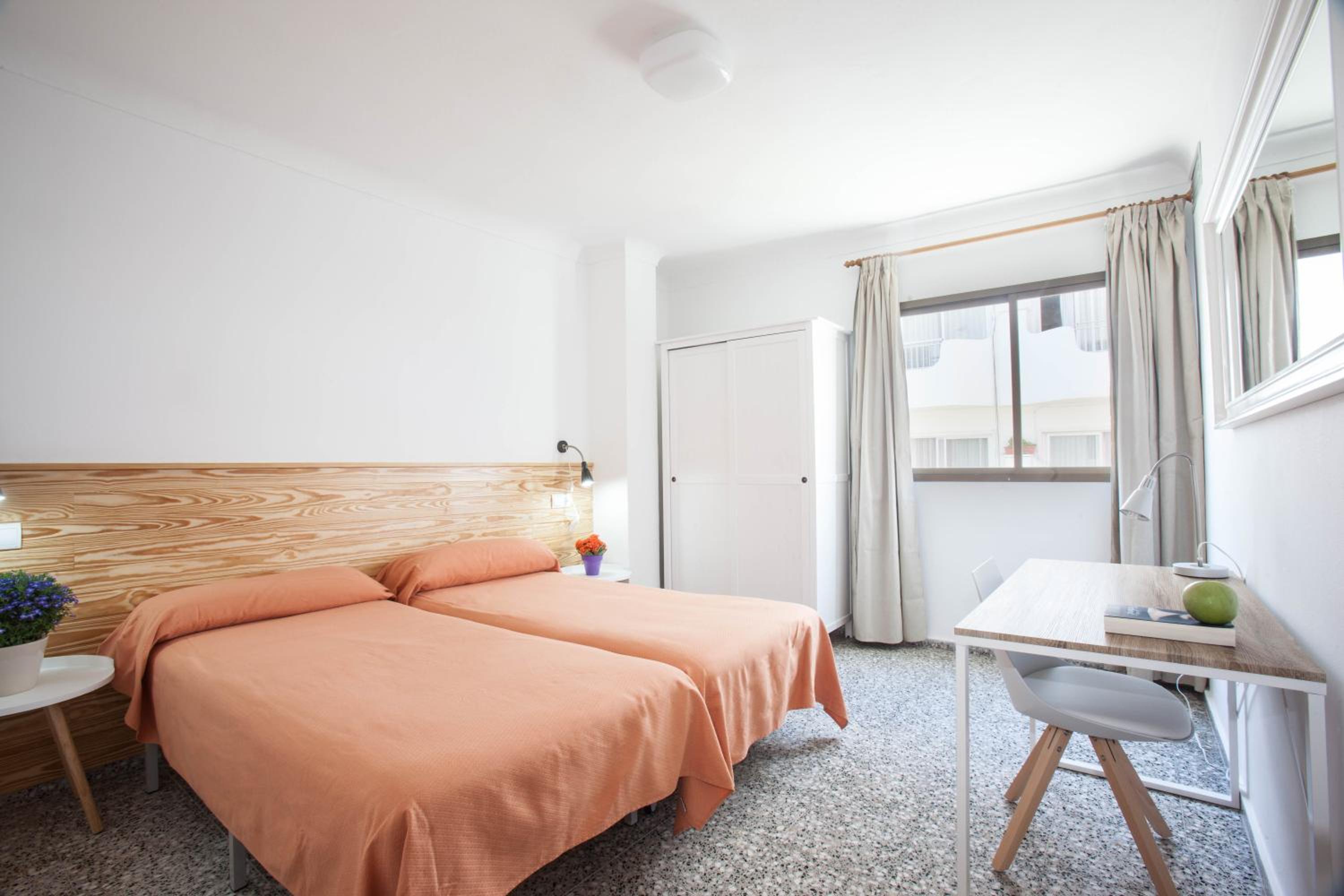 Three-Bedroom Apartment (4-6 Adults)