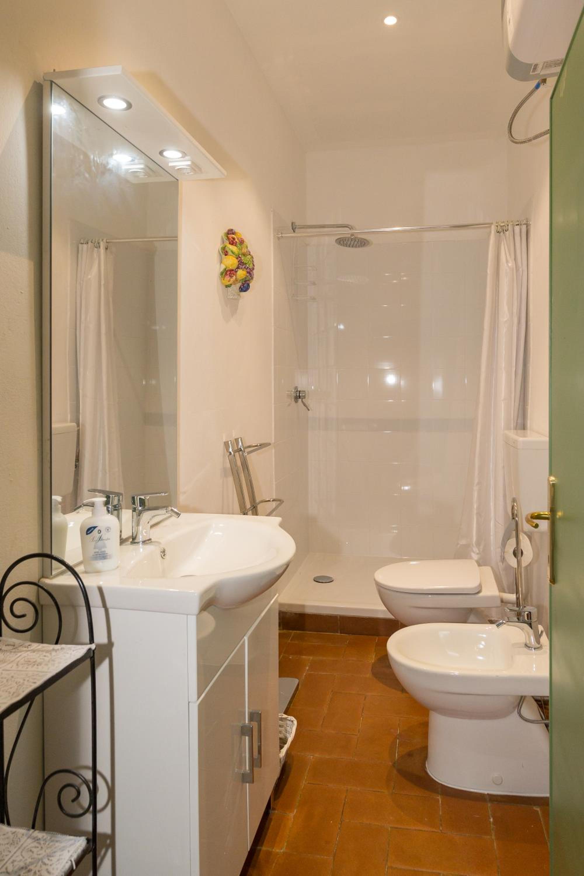 Four-Room Apartment photo 2