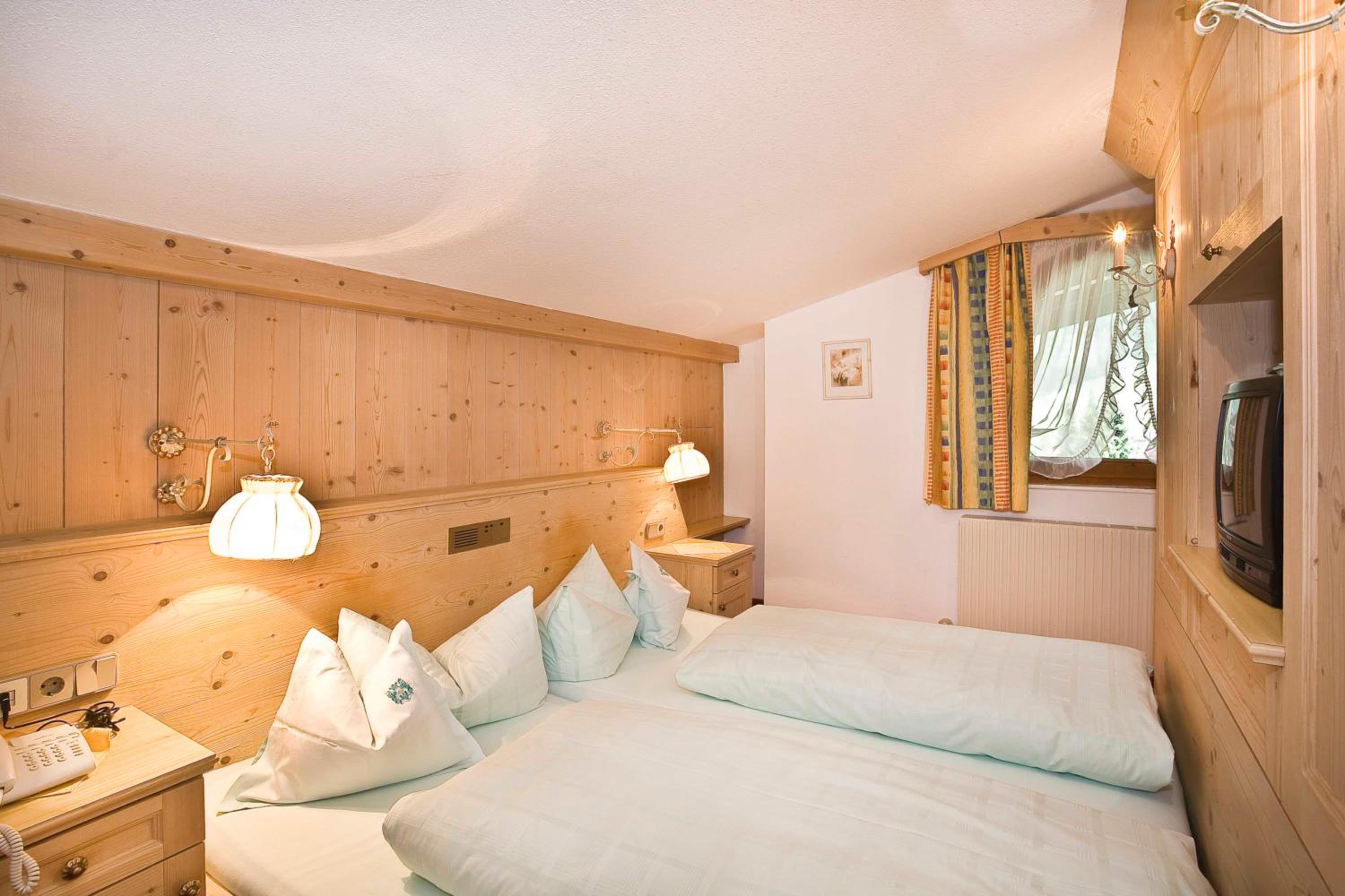 Junior Suite with Garden View