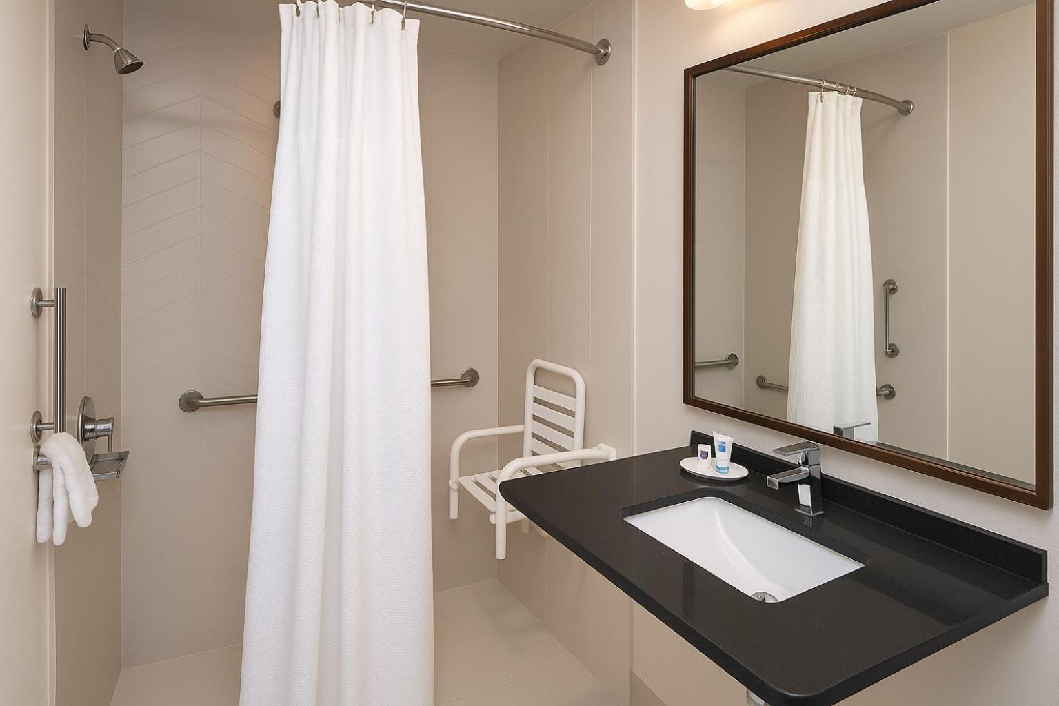 King Room - Hearing Accessible