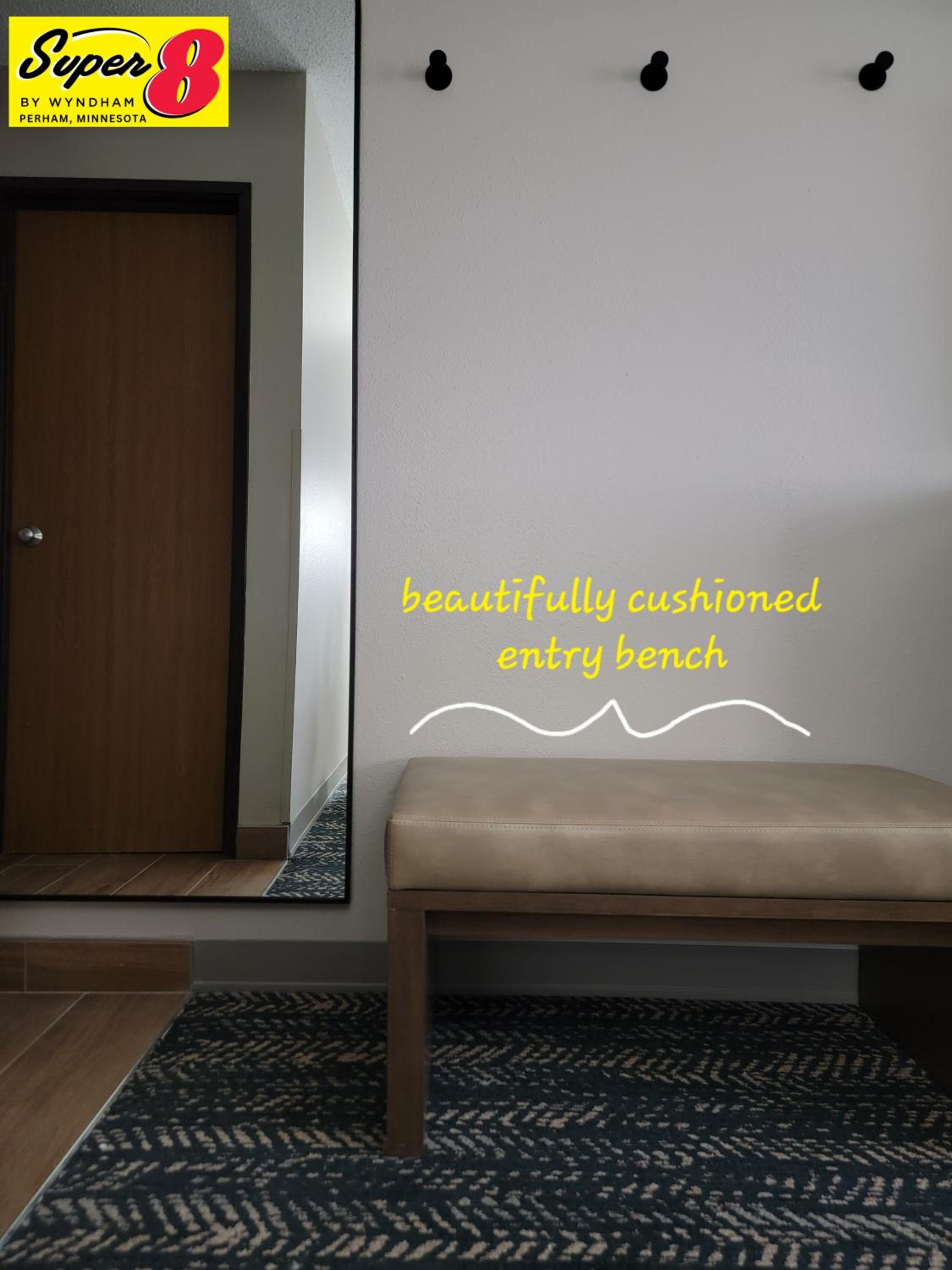 King Room with One King Bed and Bathtub with Grab Bars - Accessible - Non-Smoking photo 3