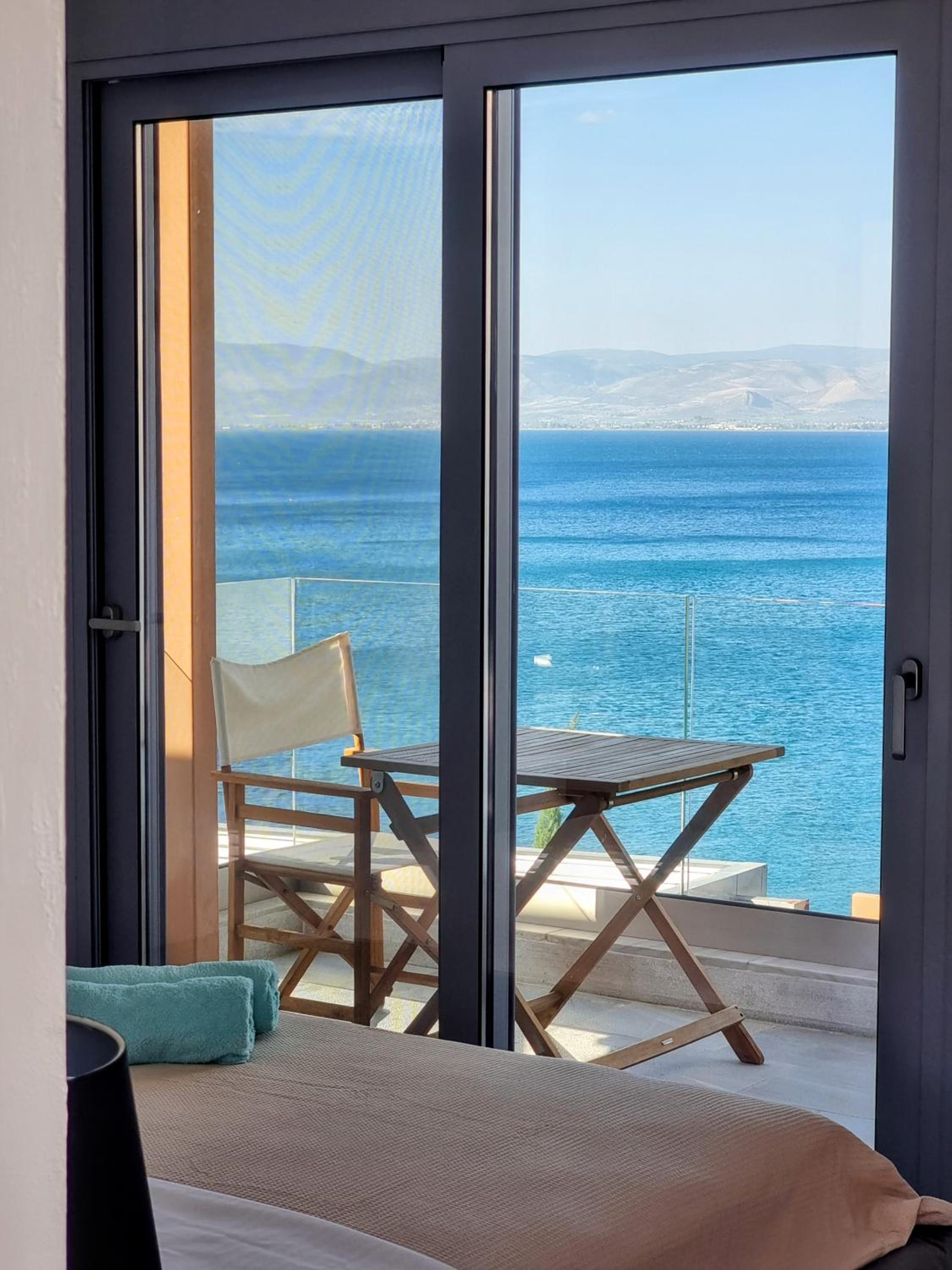 Family Room with Sea View photo 3