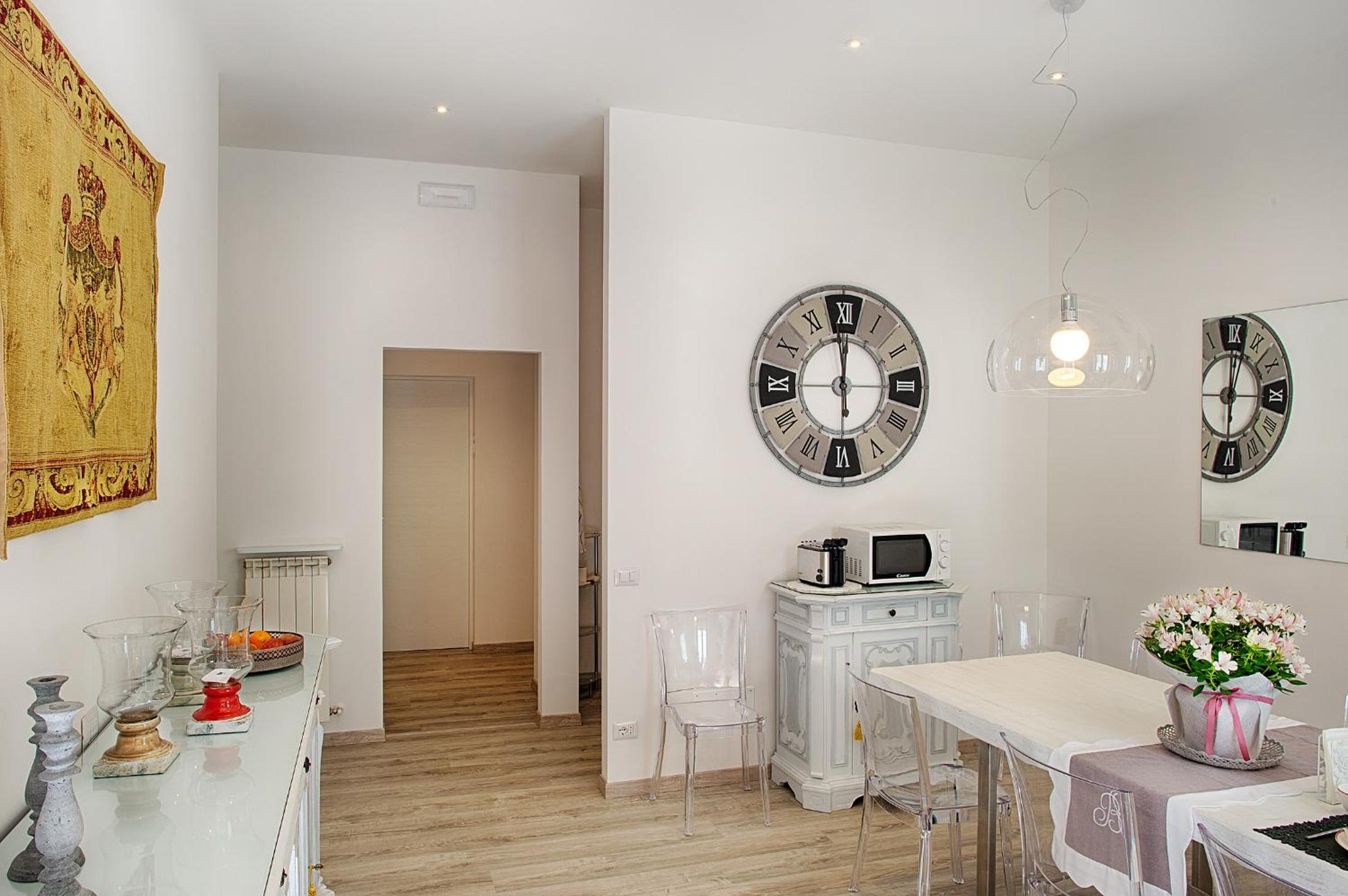 Double Room - Photo 16
