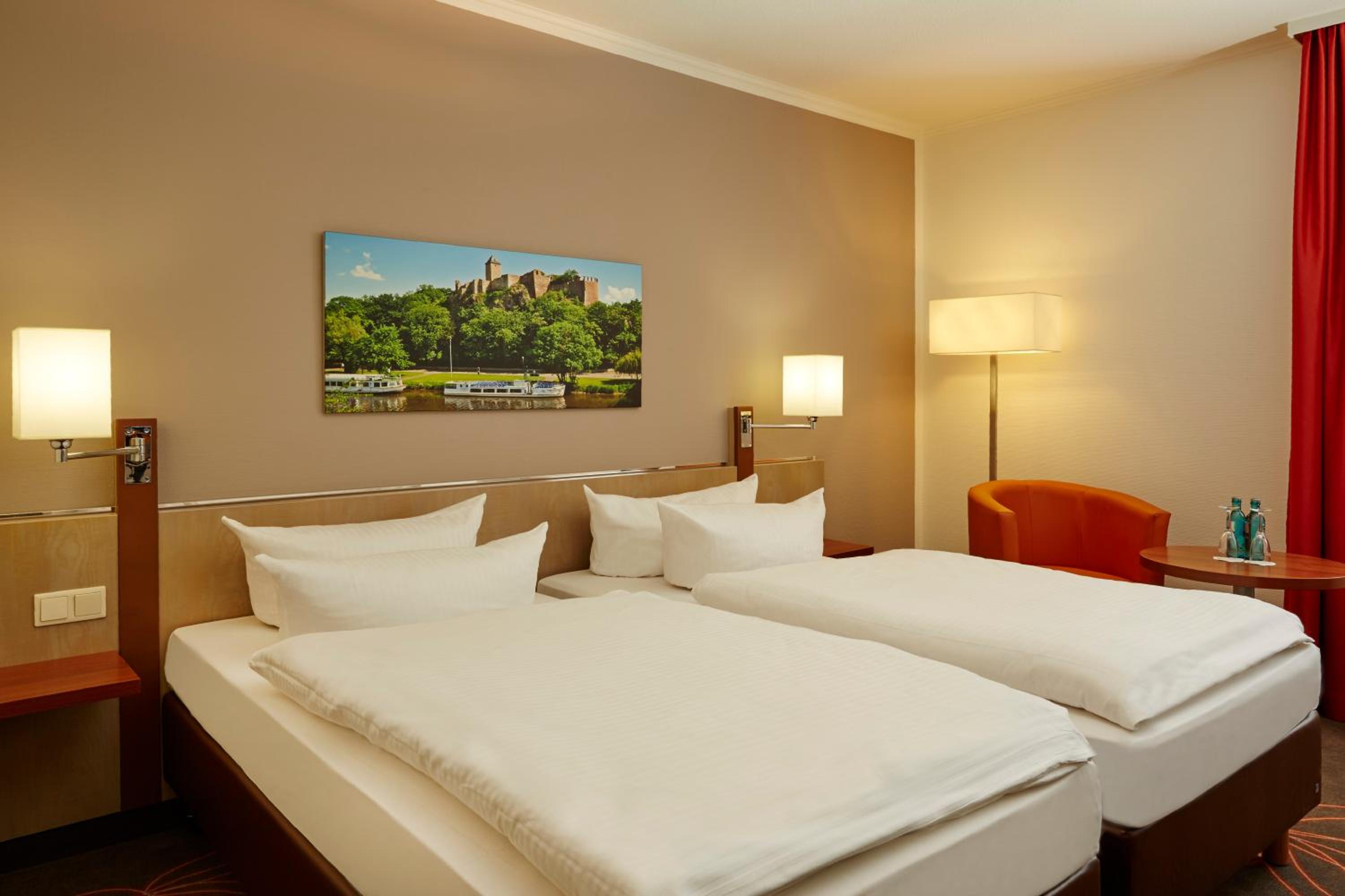Family Room (2 adjacent rooms)