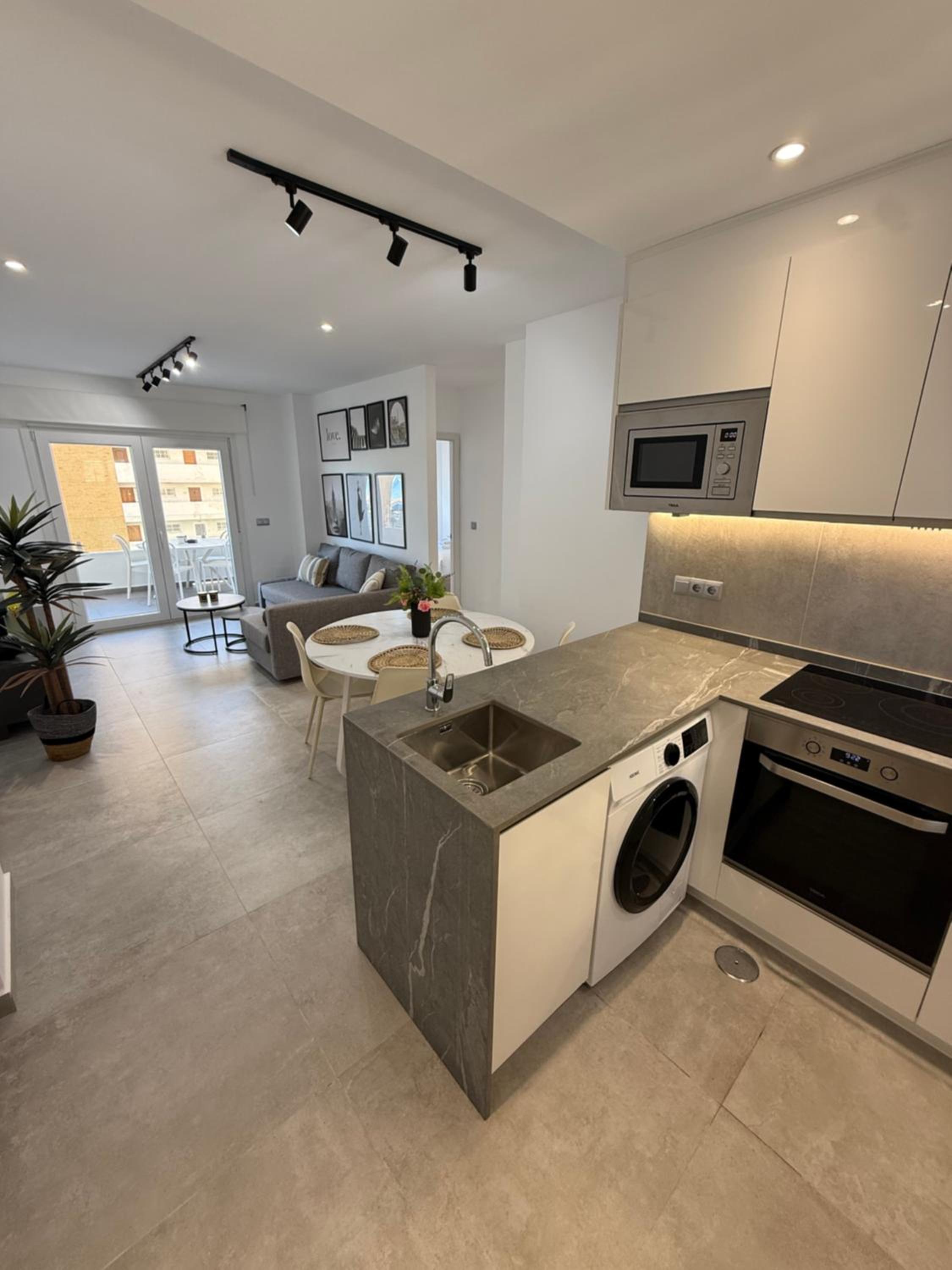 Two-Bedroom Apartment with Terrace and Sea View