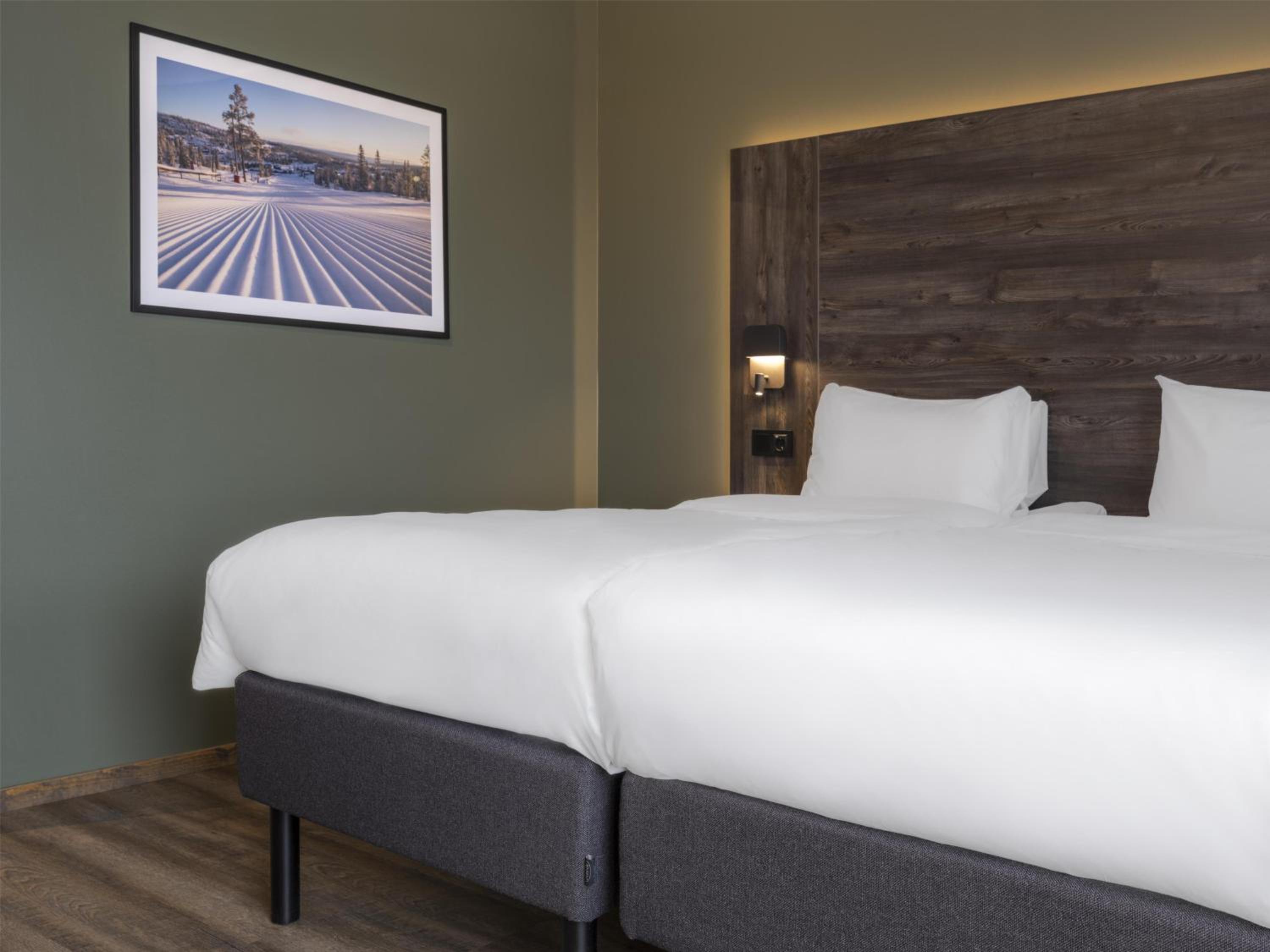 Standard Room with Valley View photo 3