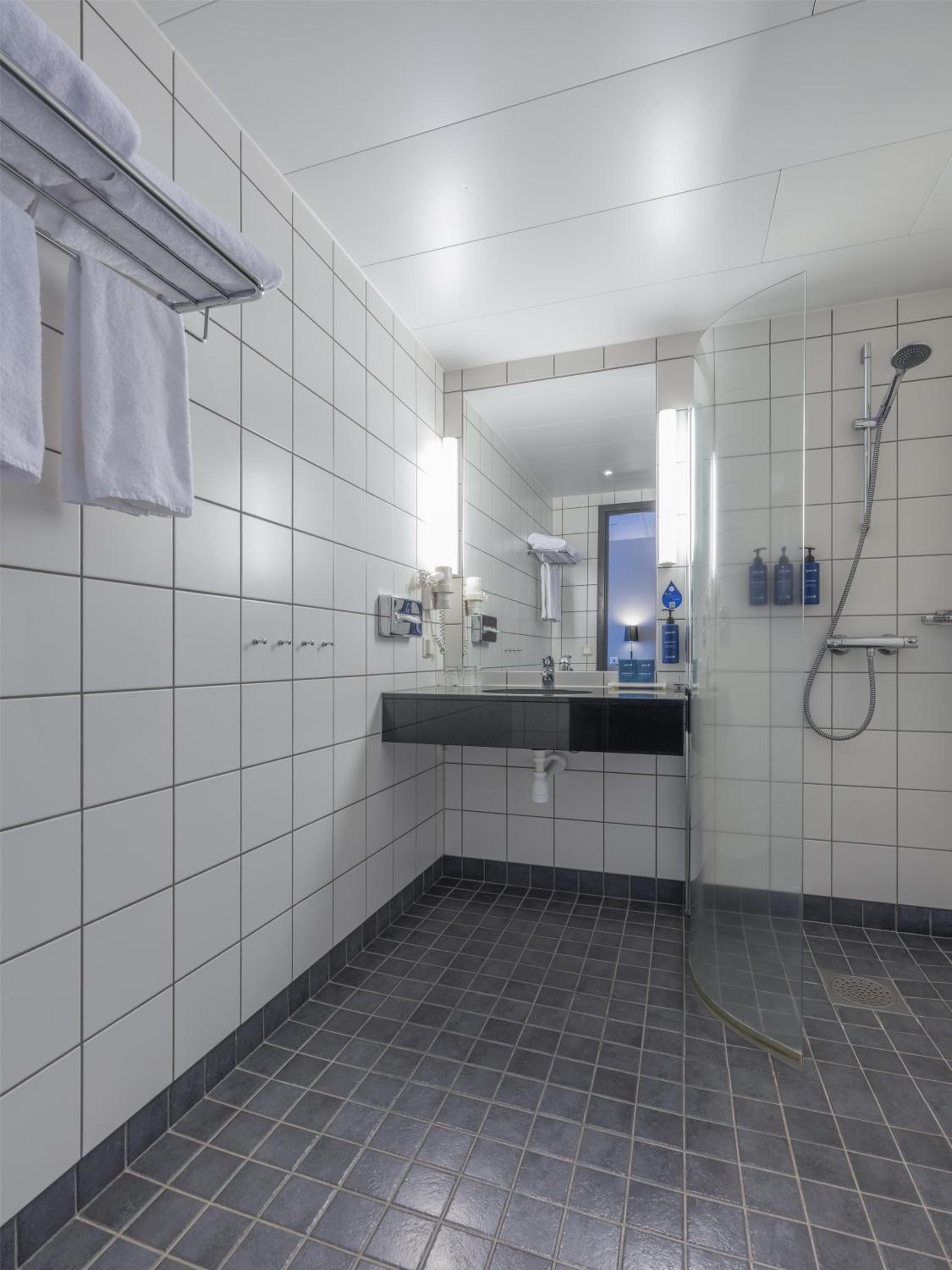 Standard Room - Photo 8