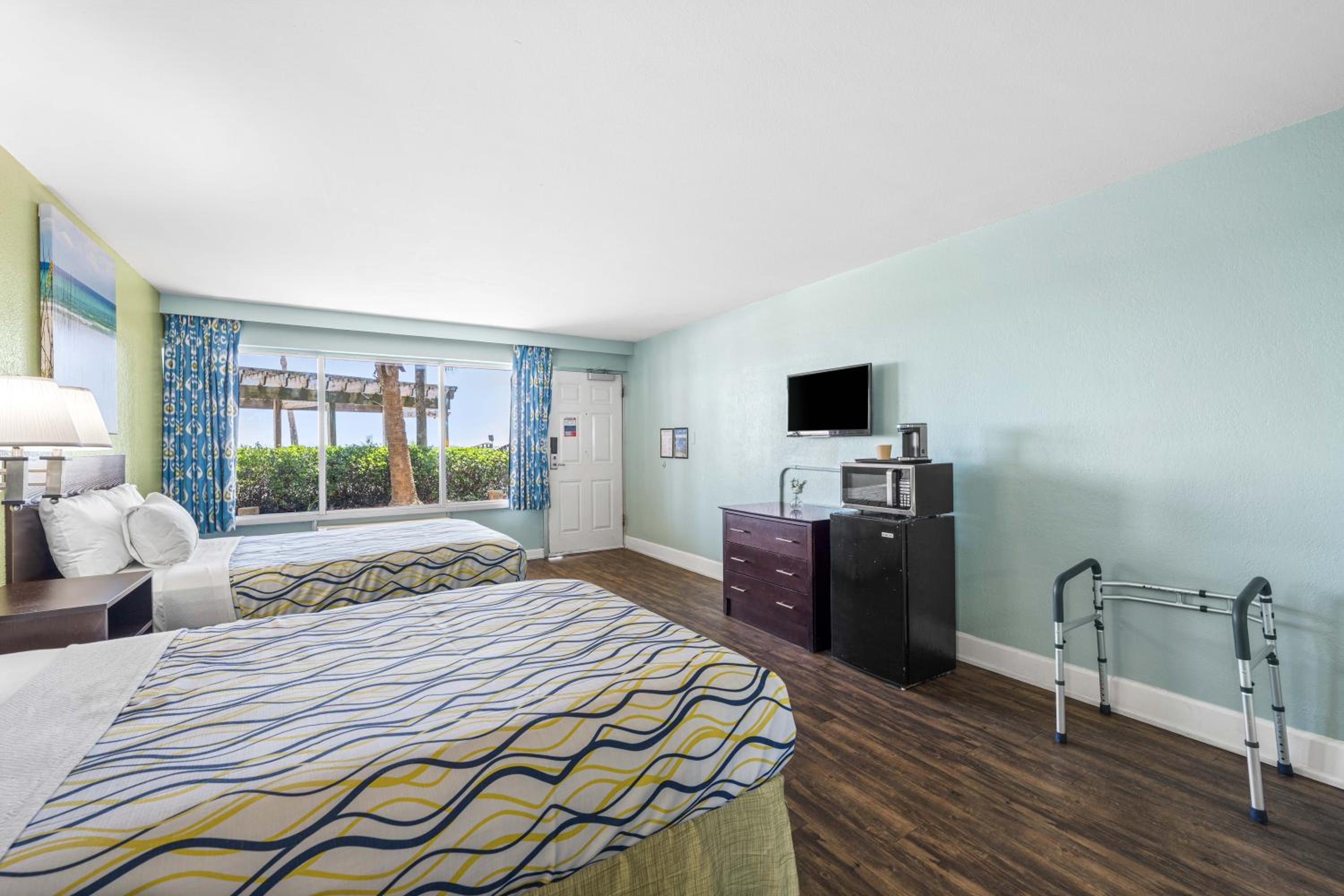 Double Room - Disability Access - Photo 1