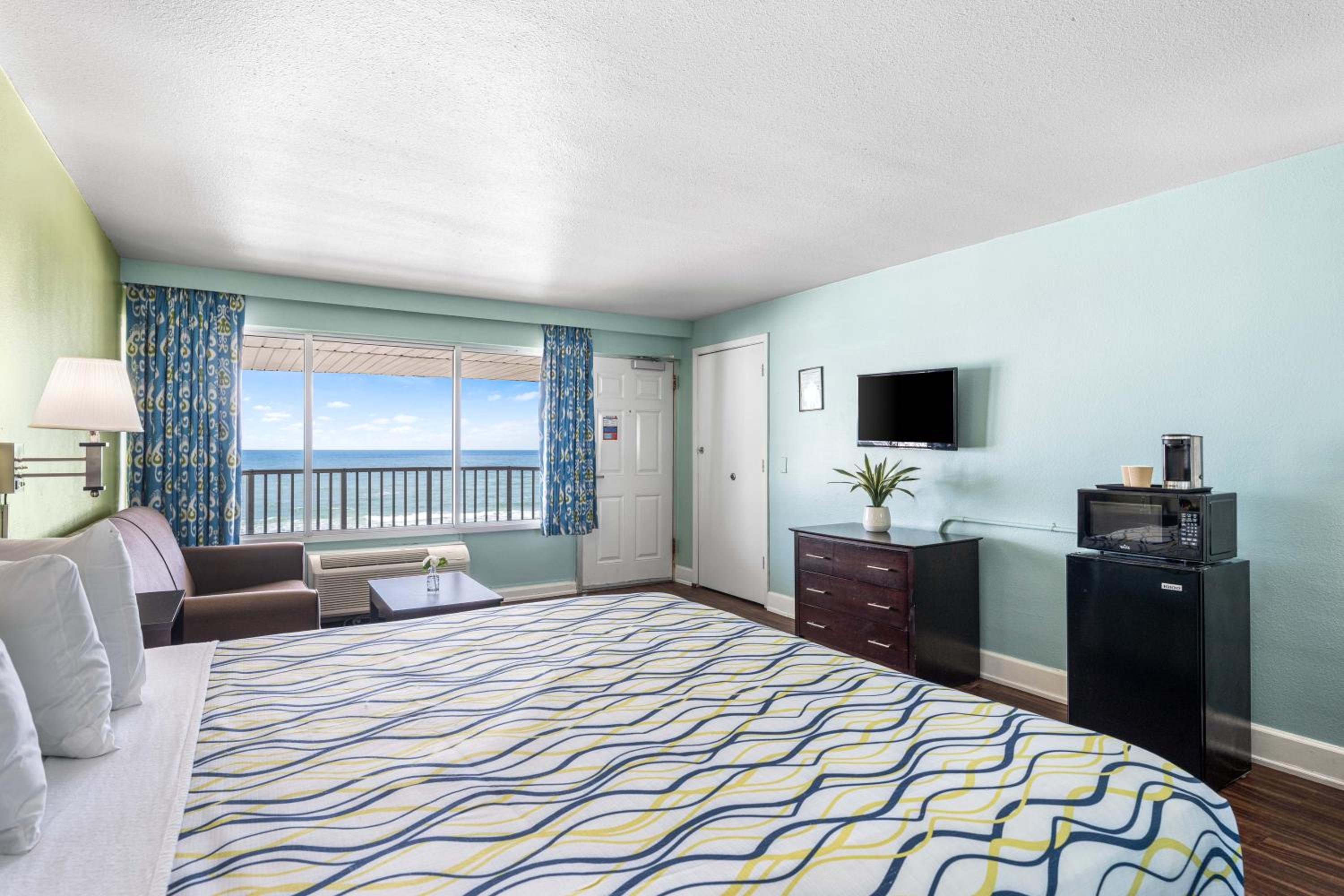 King Room with Sea View - Photo 6