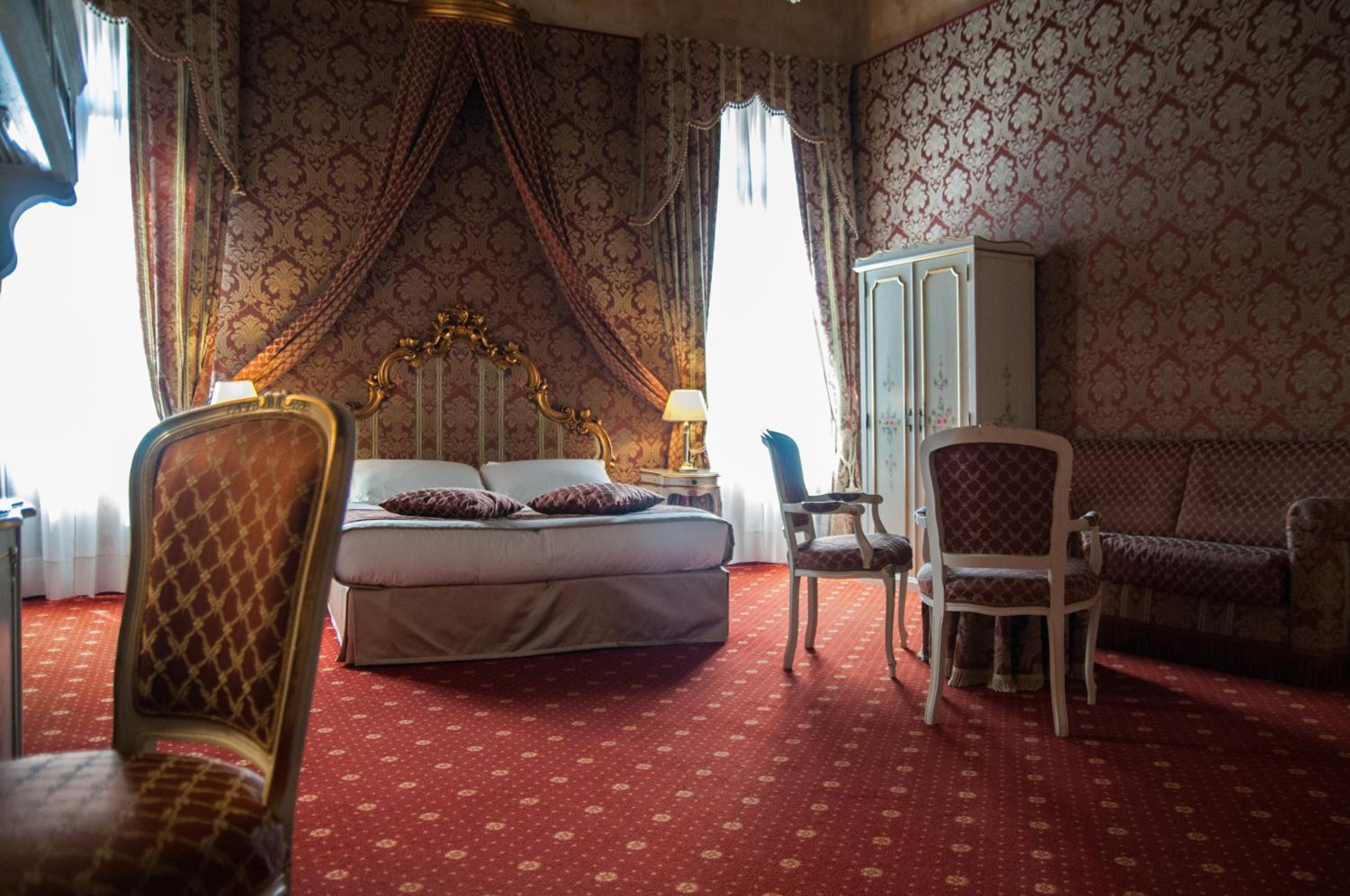 Junior Suite with Canal View photo 3