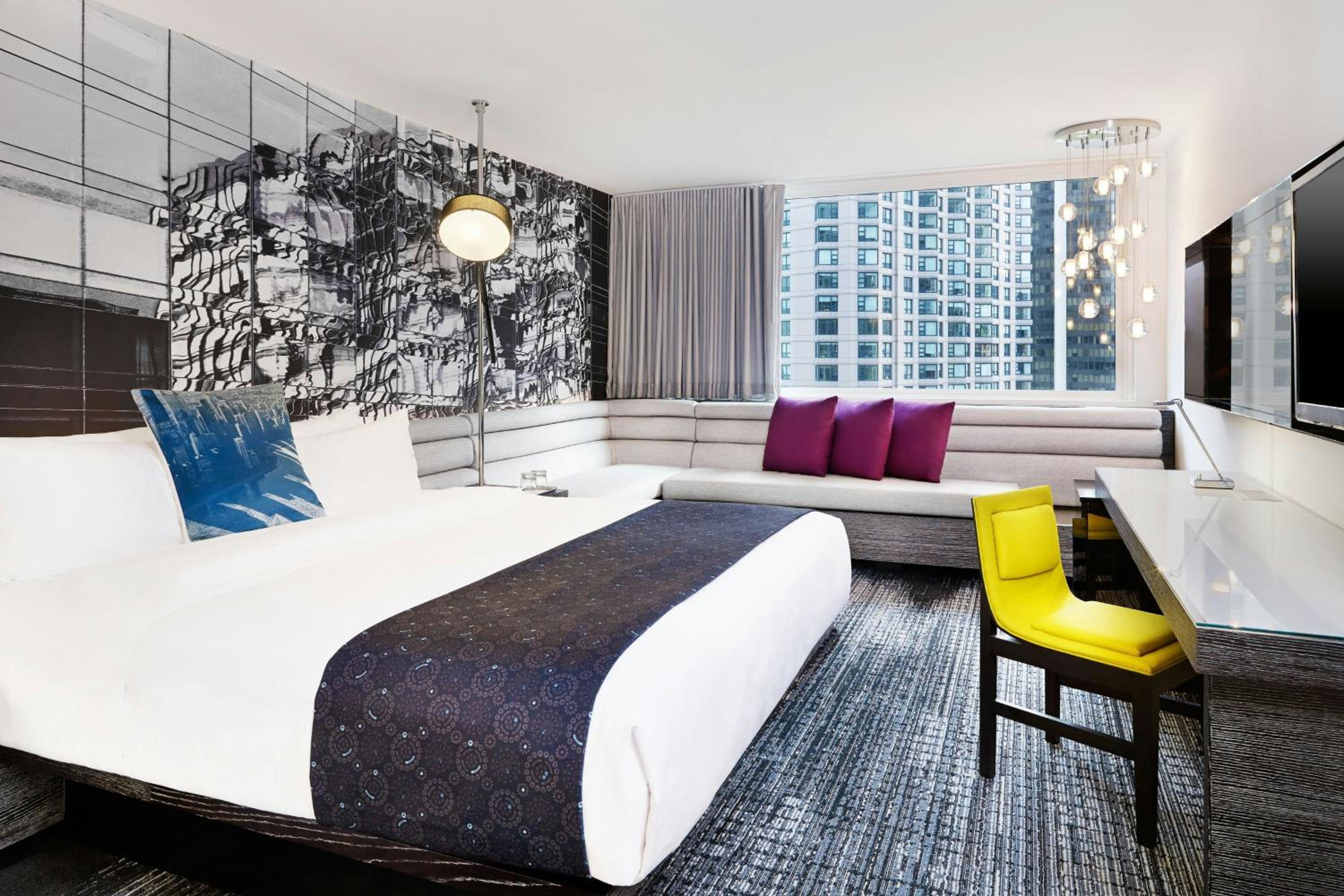 King Room with Lake View - Photo 3