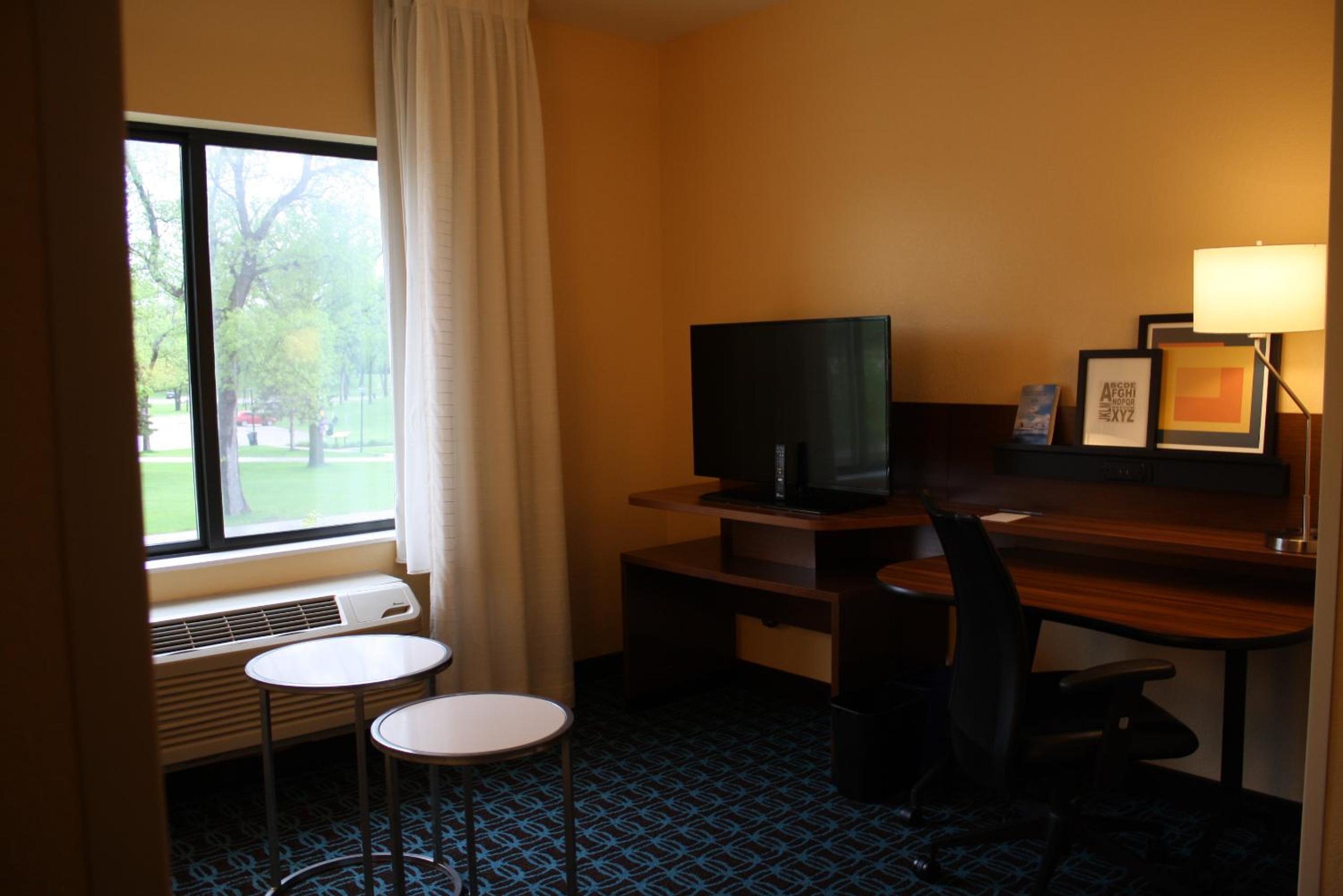 King Suite with Sofa Bed - Hearing Accessible