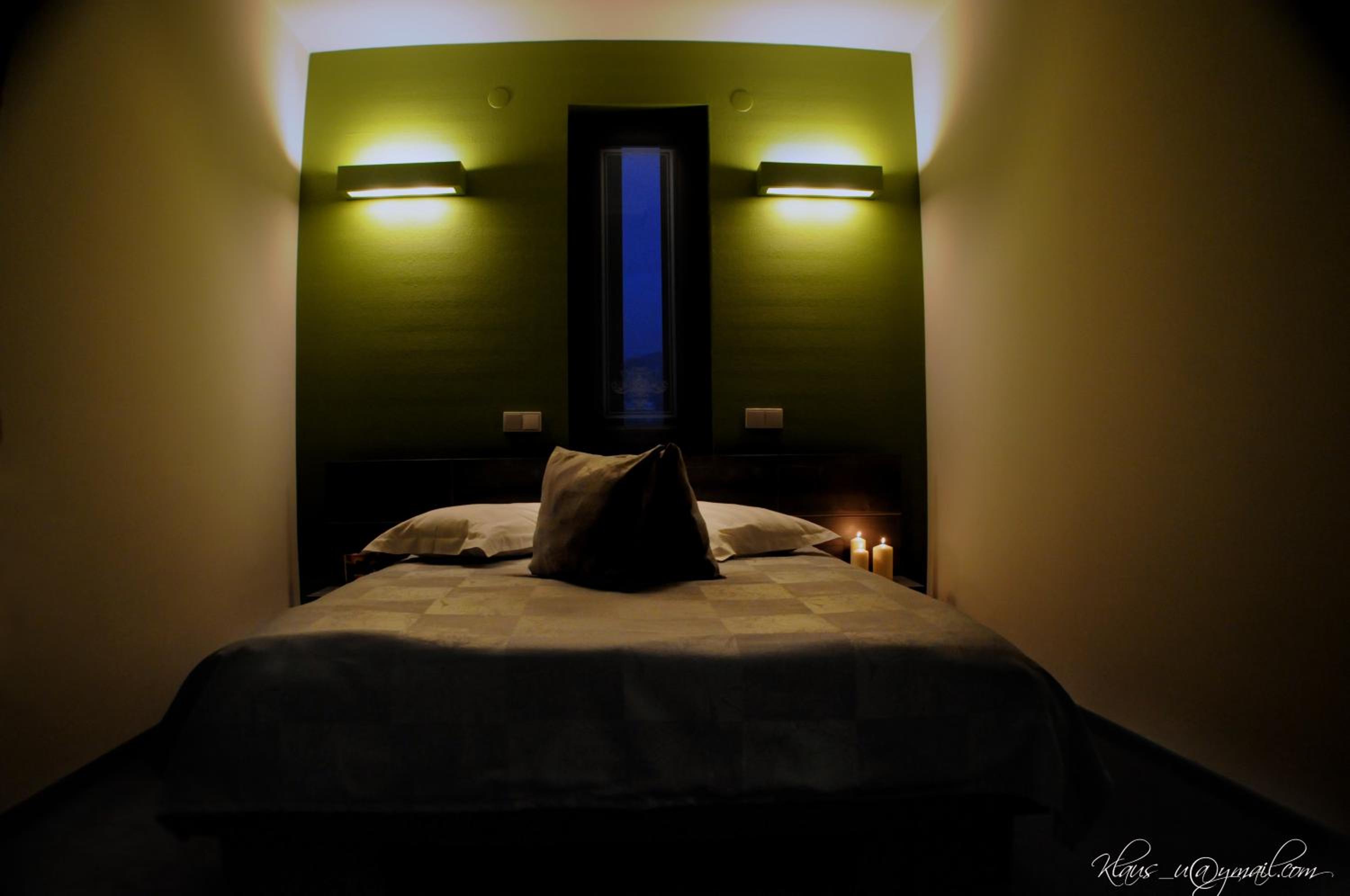 Double Room - Photo 3
