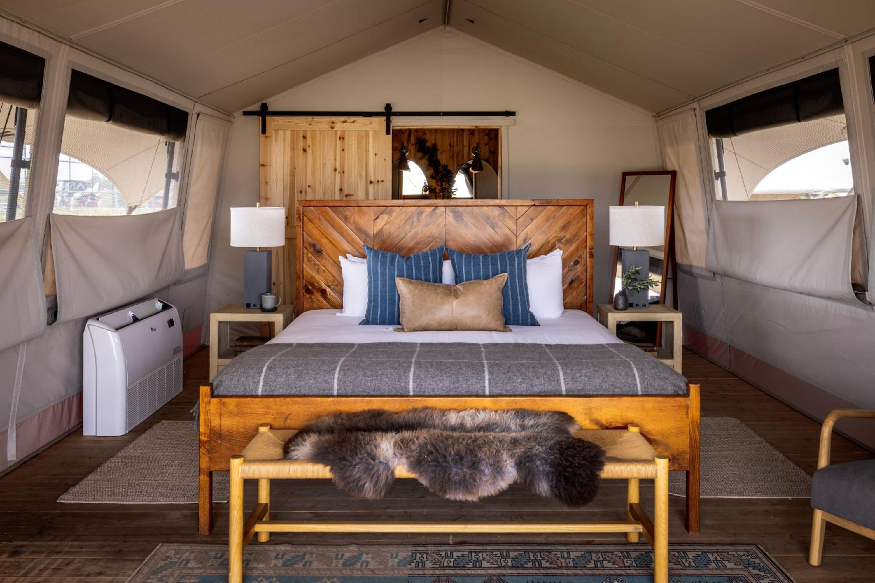 The Expedition Tent photo 3