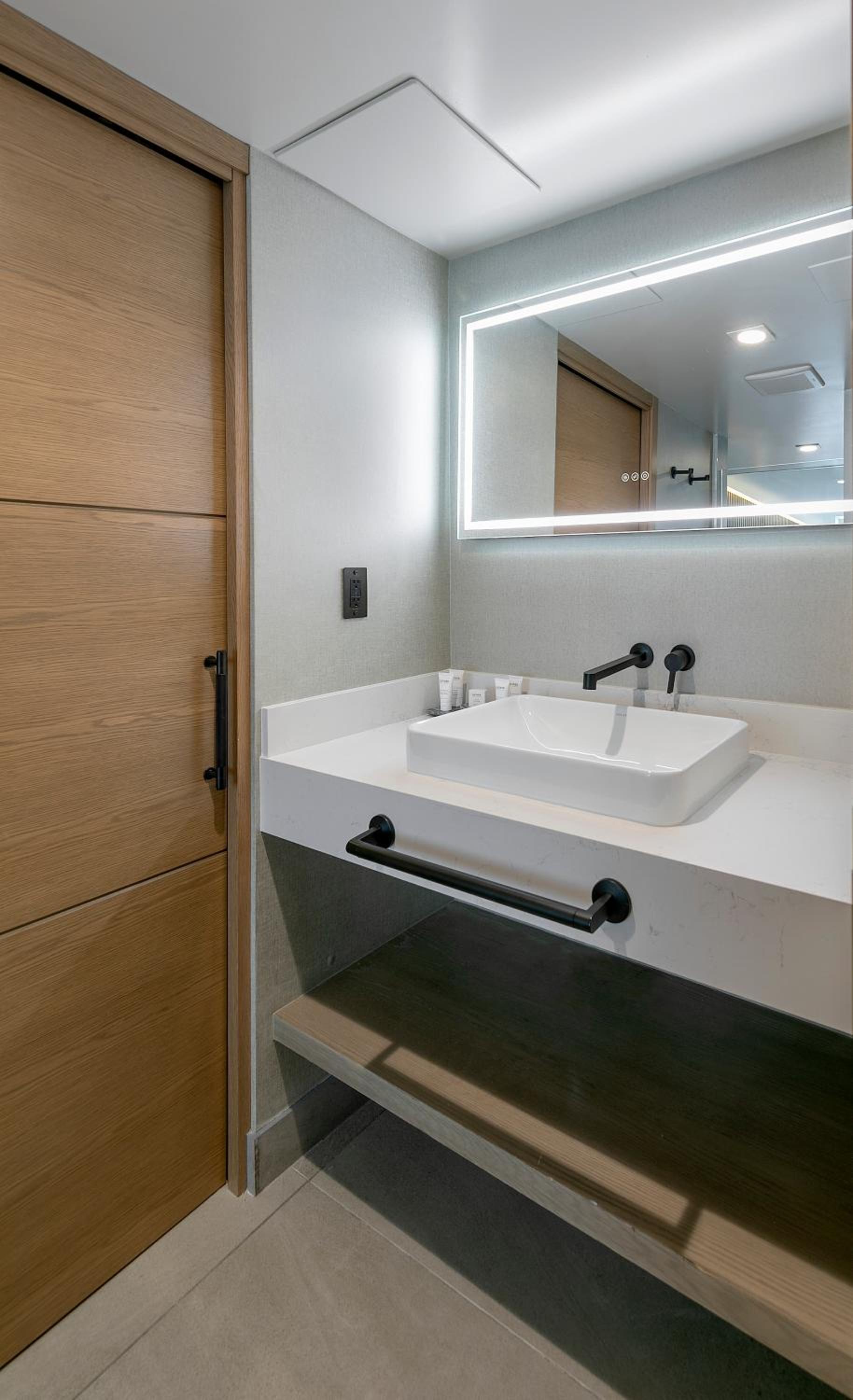 ALL NEW! Shores Ocean View 2 Queen Room - Photo 5
