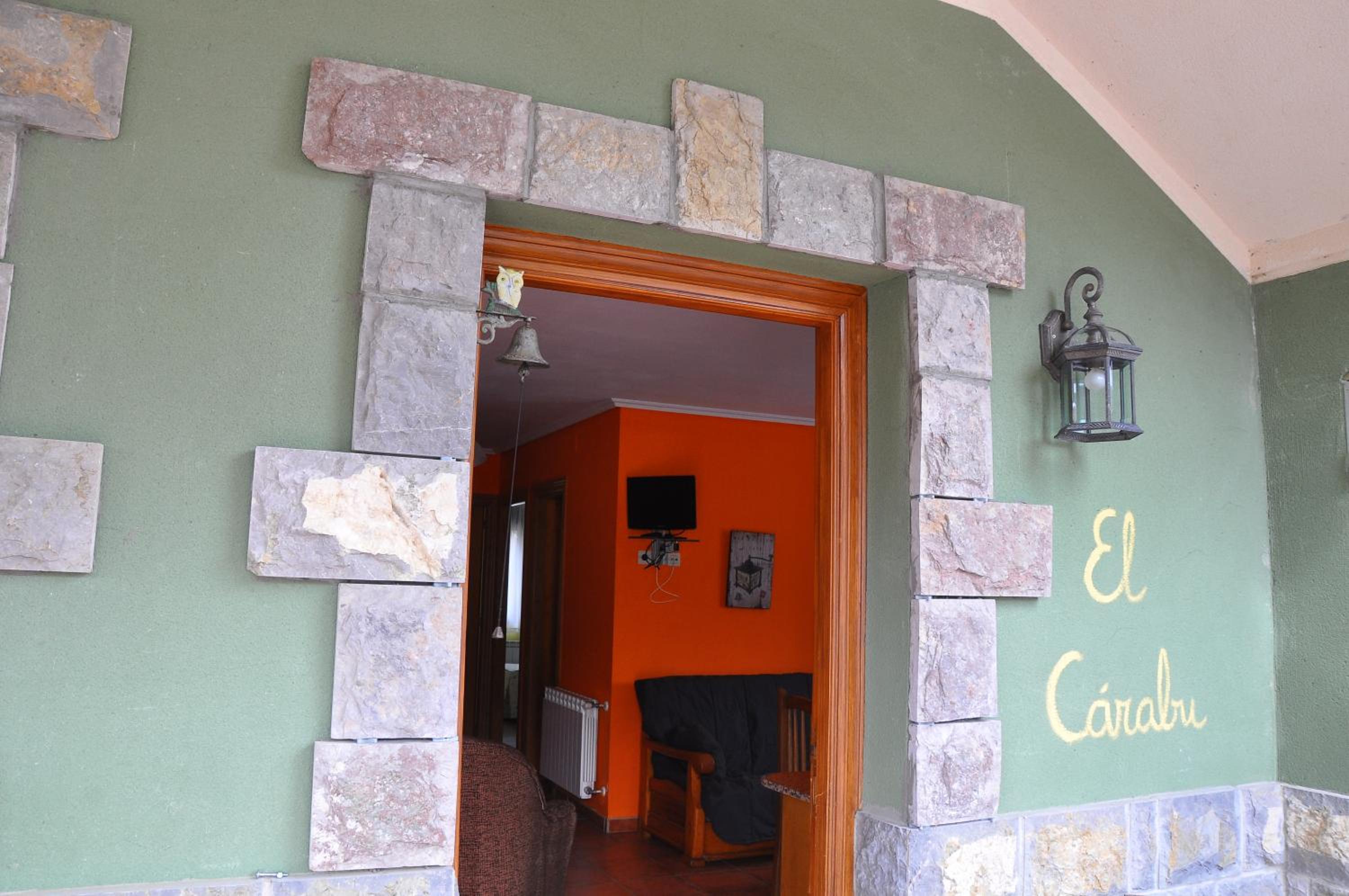 Two-Bedroom House (4 Adults) photo 2