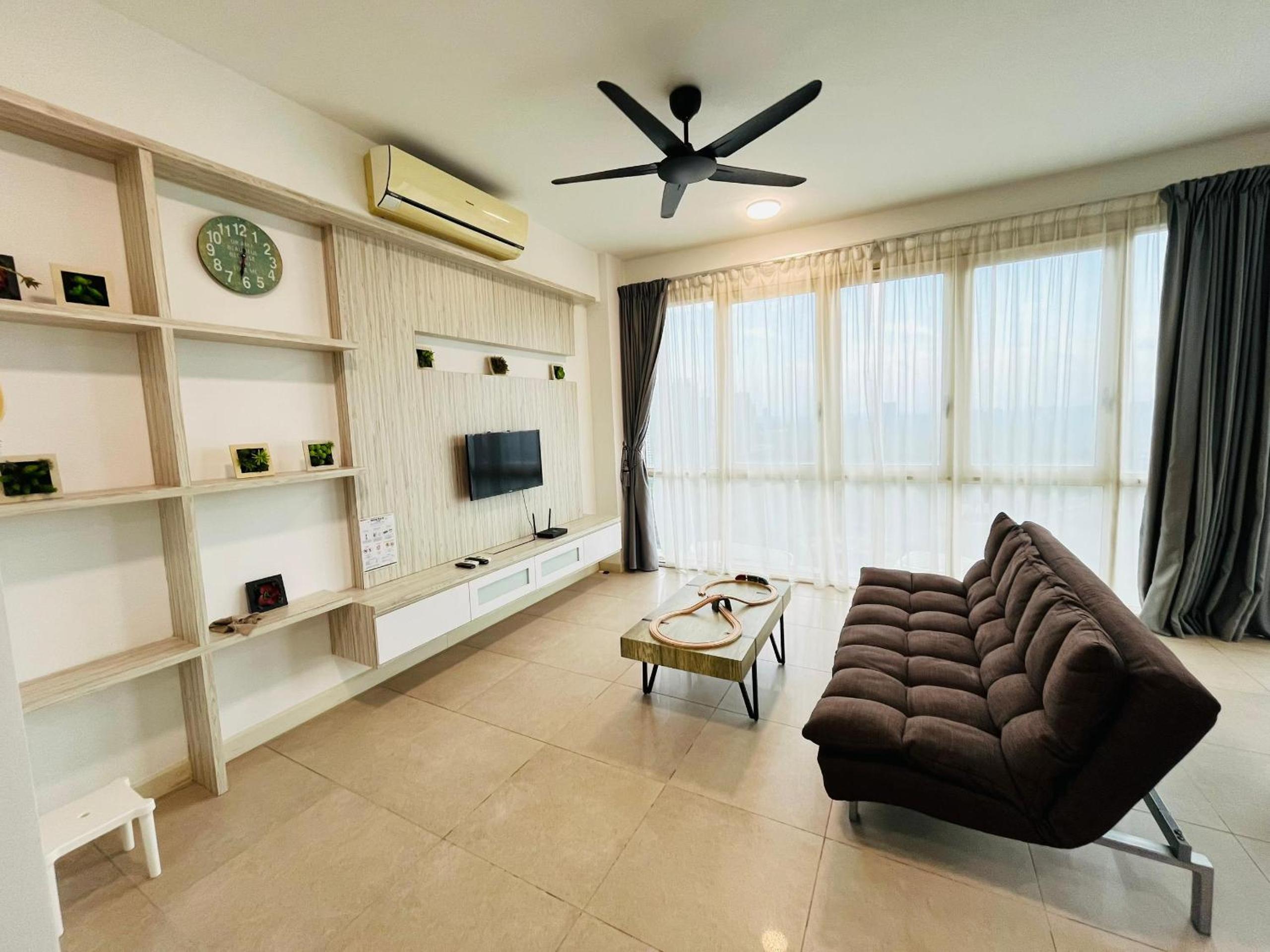 Deluxe One-Bedroom Apartment with Garden View