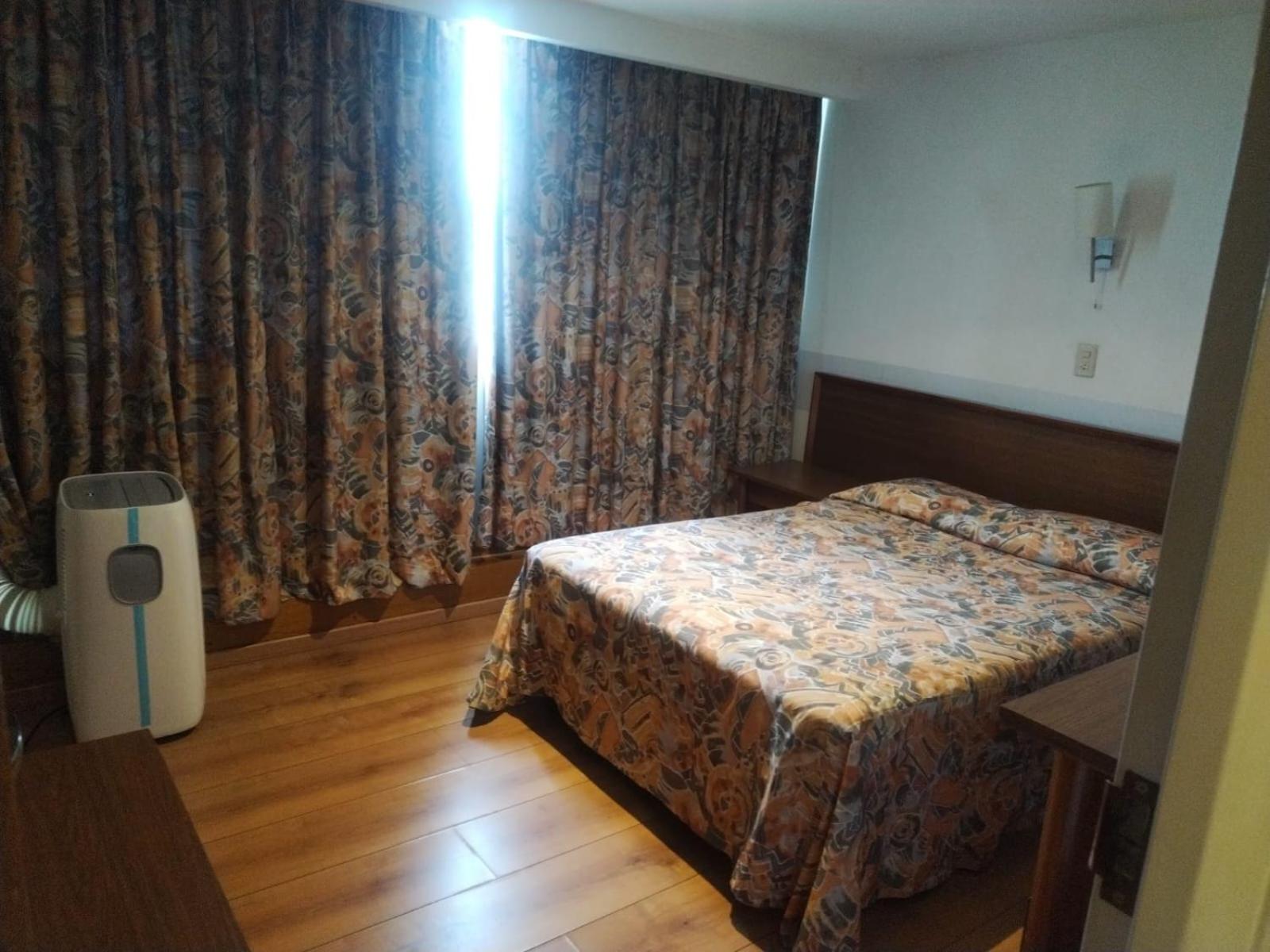 Standard Queen Room photo 3