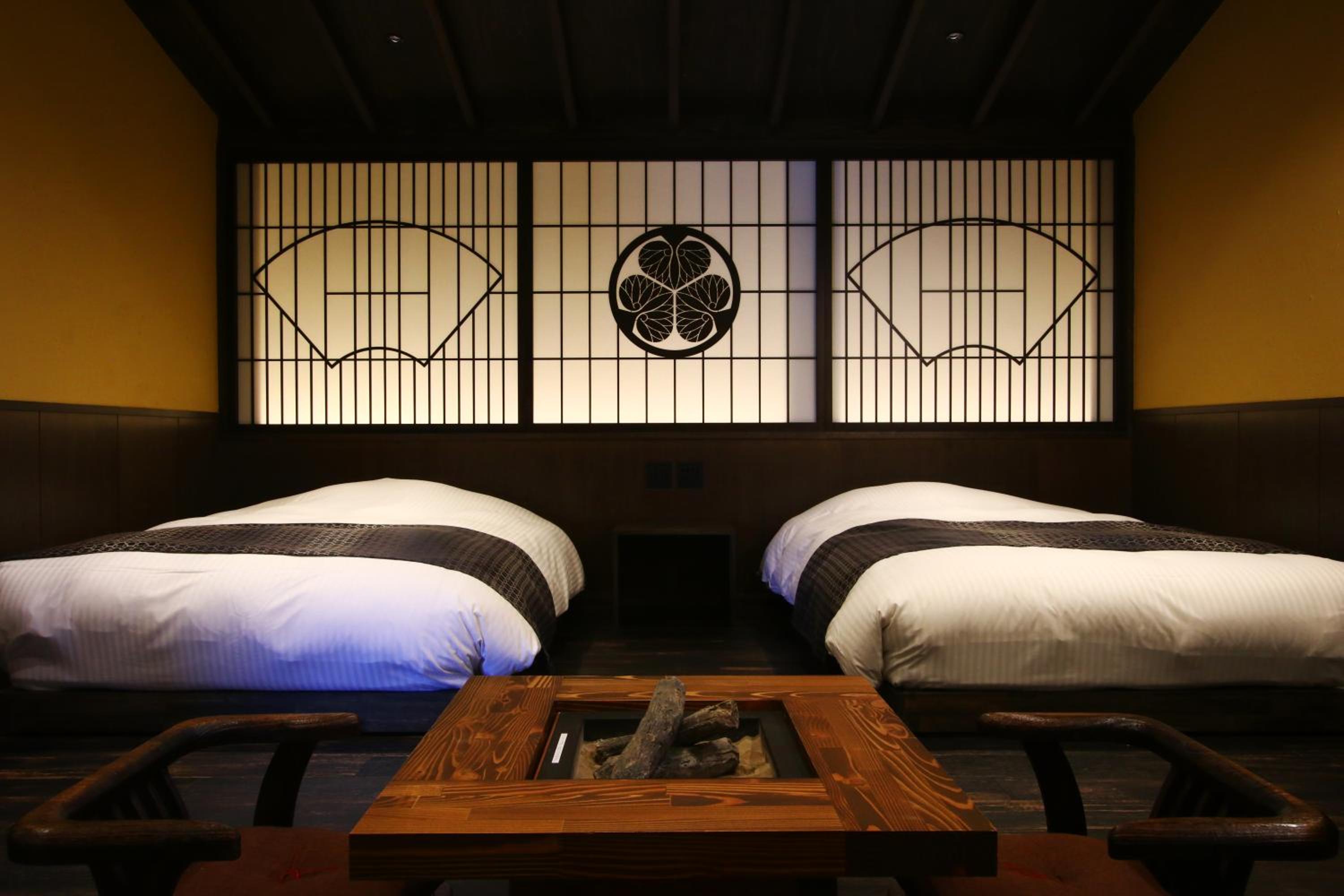 Quadruple Room with Private Bathroom photo 1
