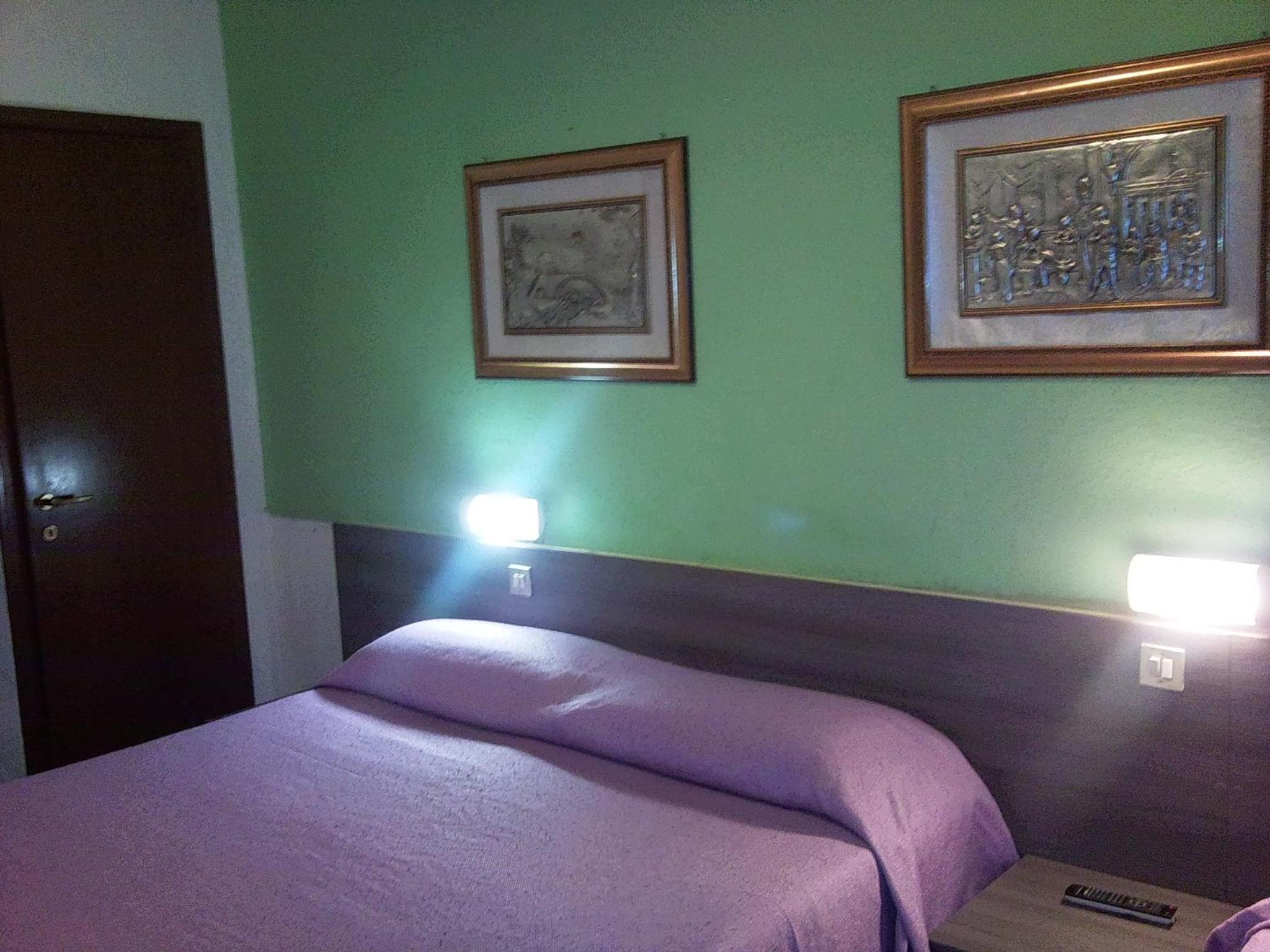 Triple Room with Private Bathroom photo 3