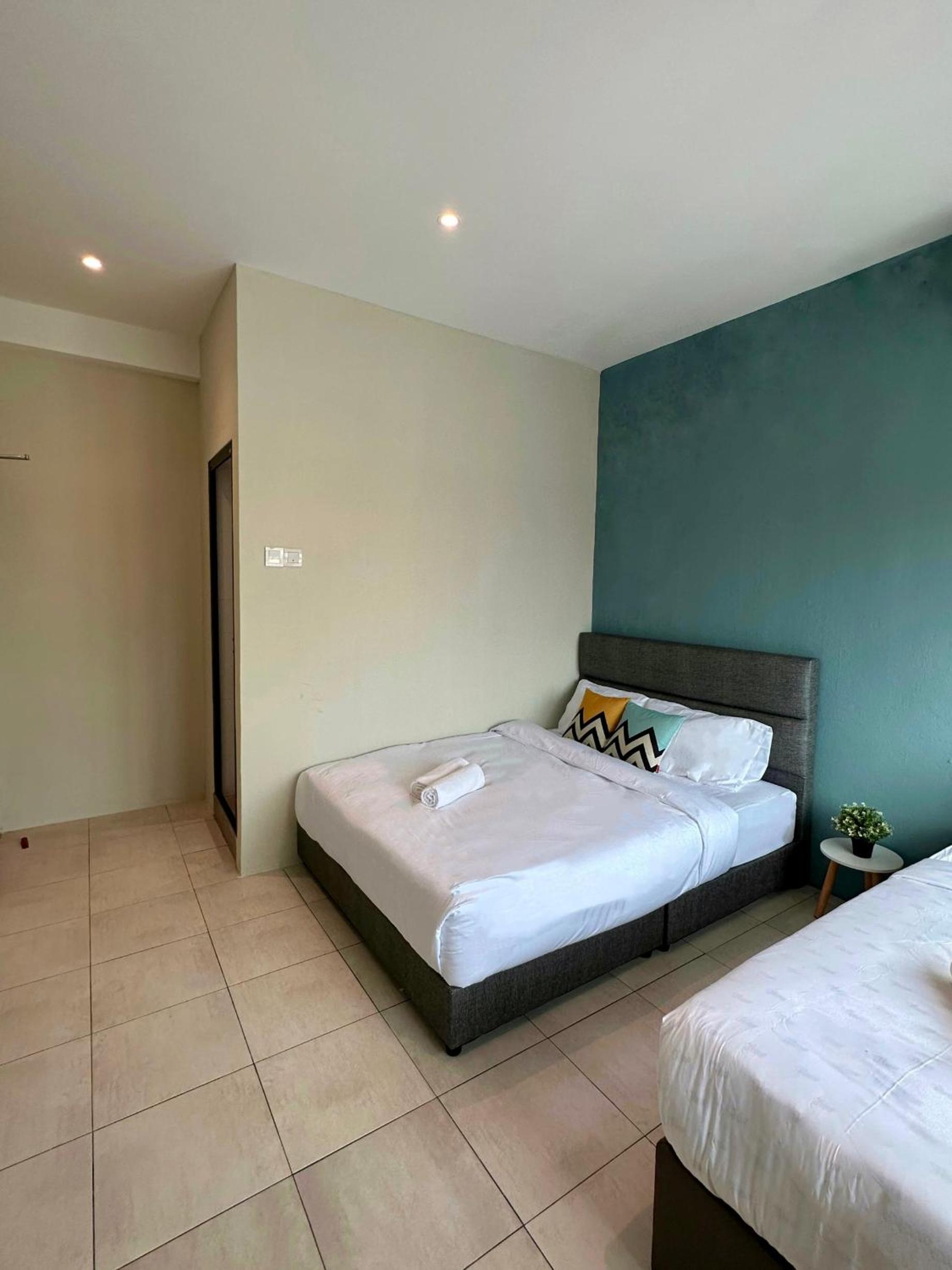 Deluxe Triple Room - Photo 2