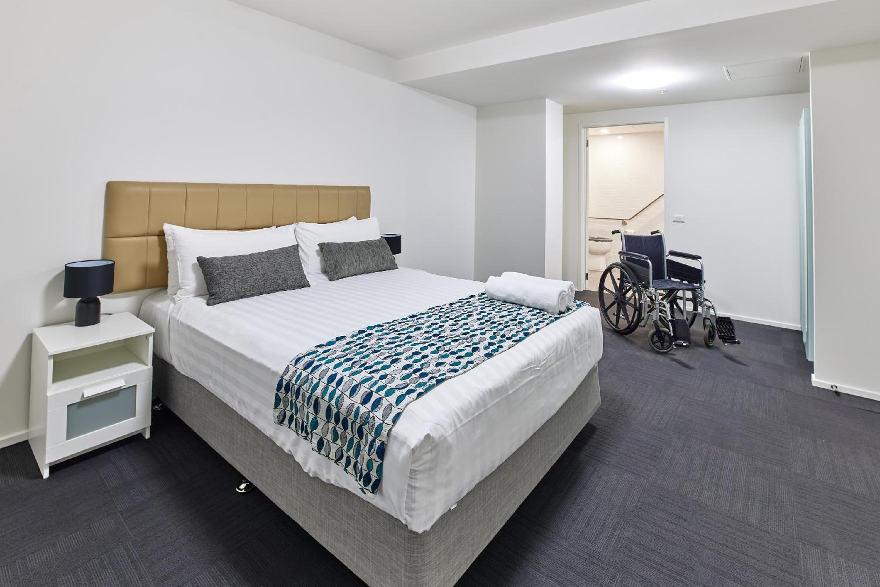 Apartment - Disability Access photo 3