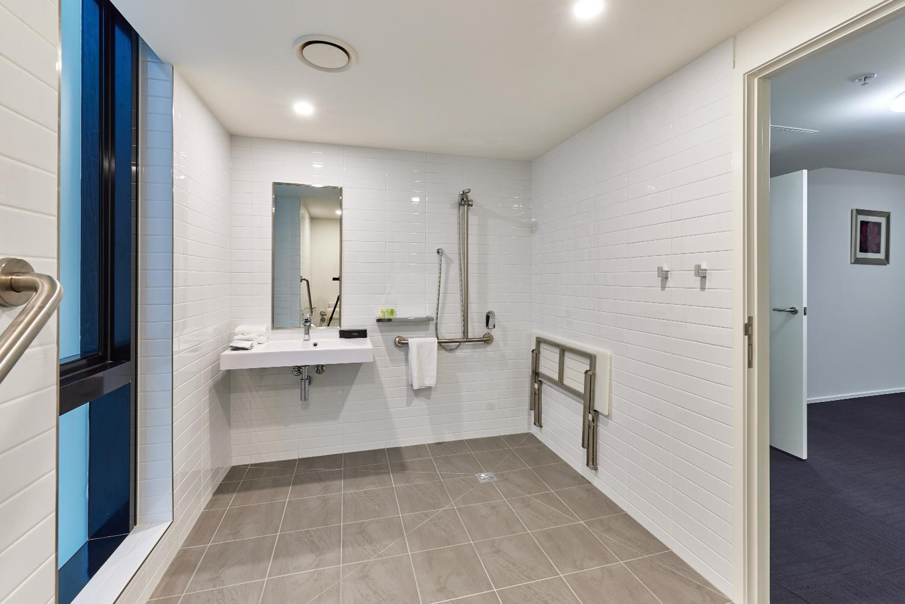 Apartment - Disability Access photo 2