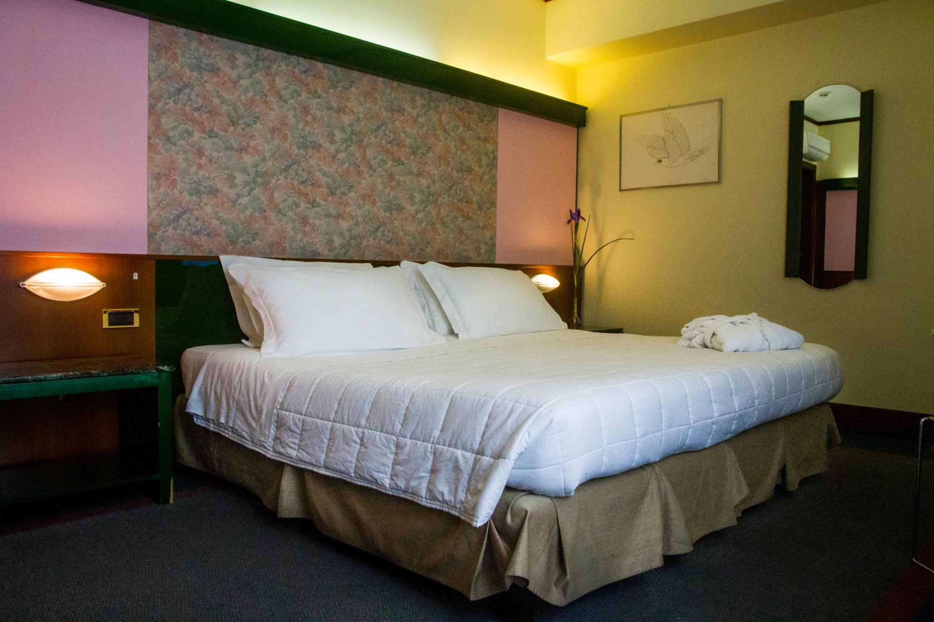 Double Room - Photo 6