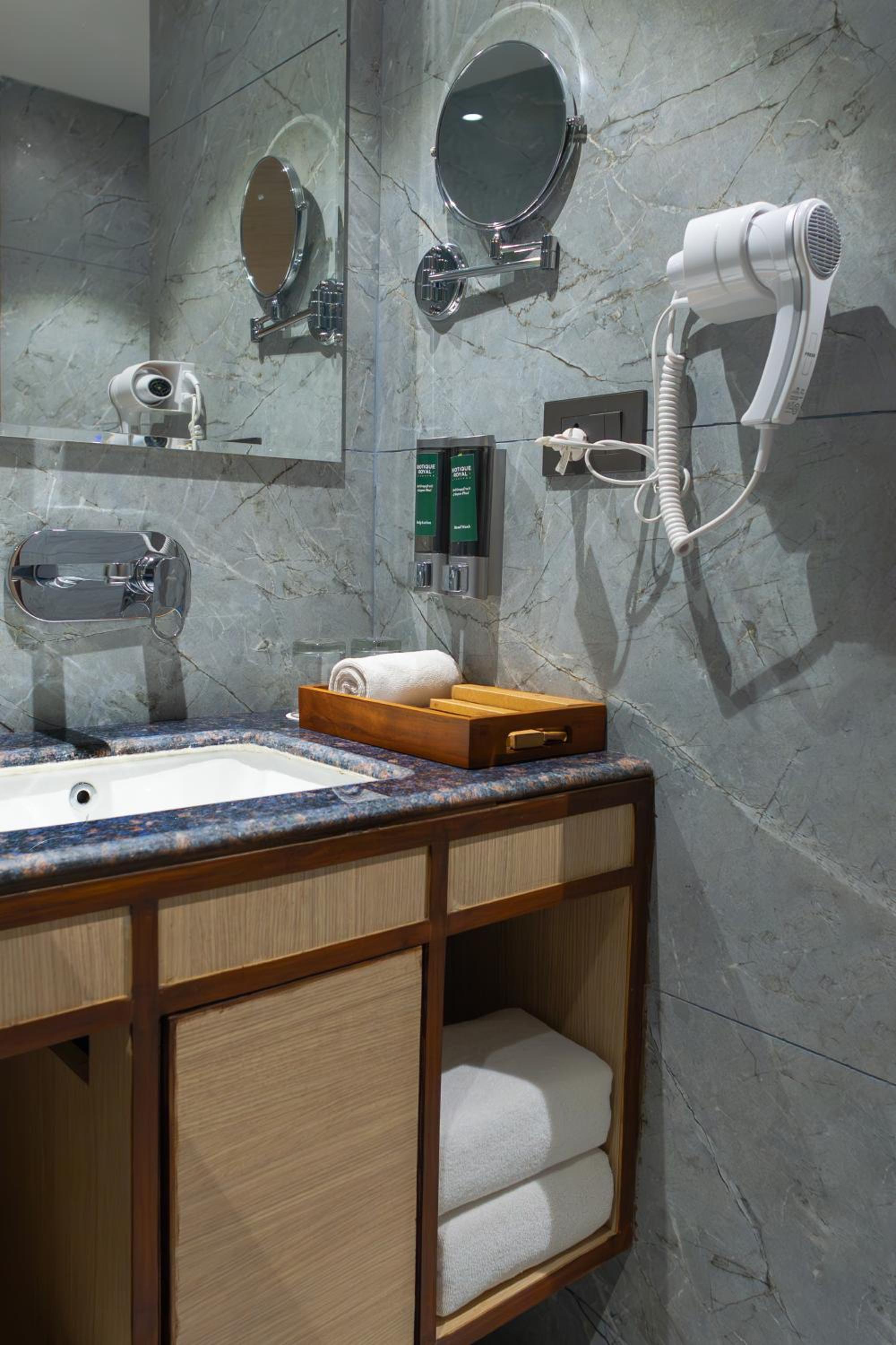 Junior Suite - Photo 2