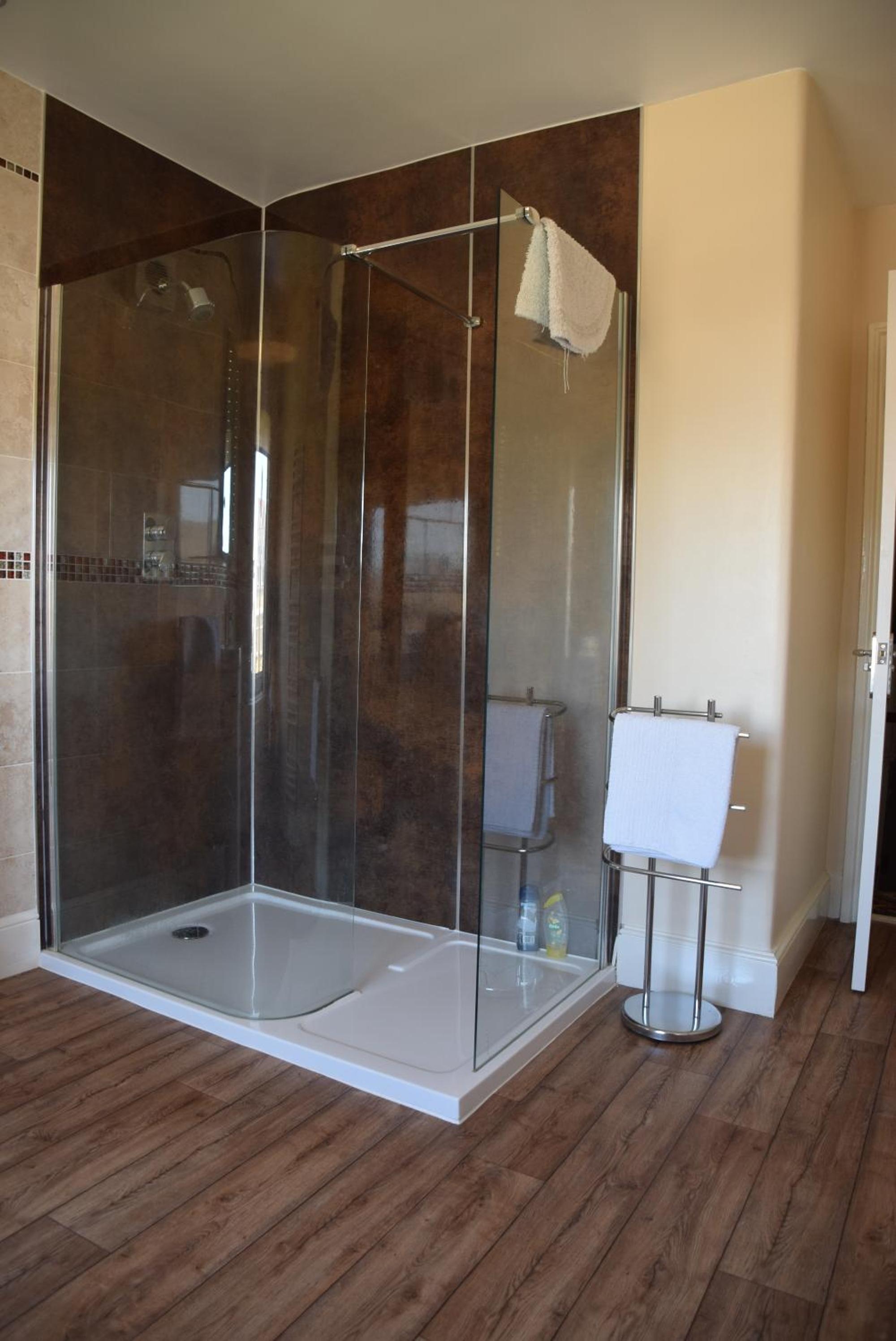 Double Room with Shared Bathroom photo 3