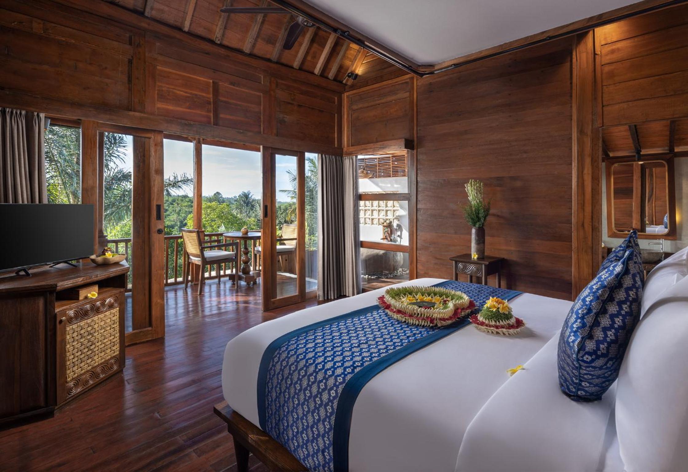 Honeymooner Rain Forest Valley Cabin with Free Mini-bar  - Photo 2