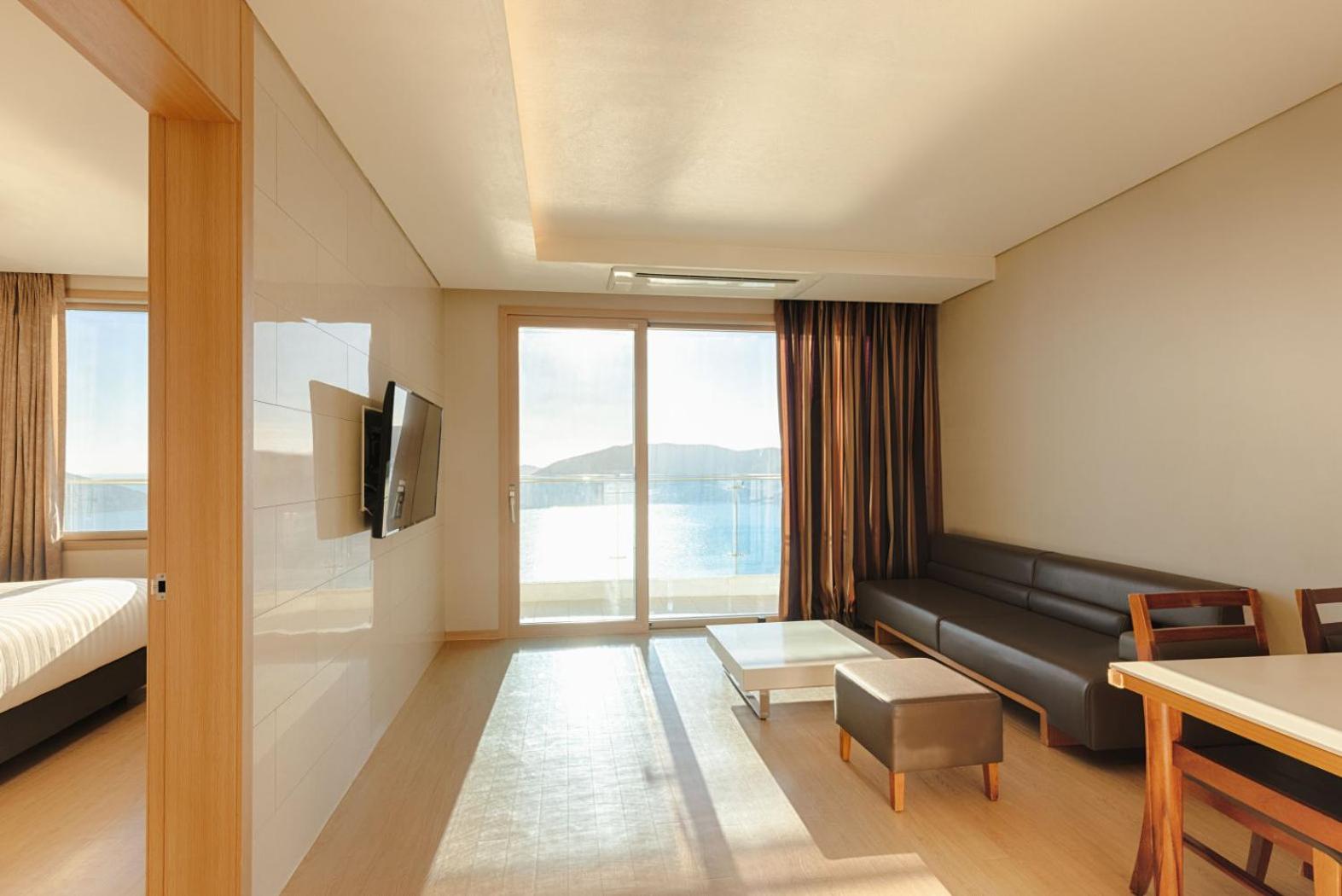 Top Suite(Kitchen/Panoramic view/Bed)