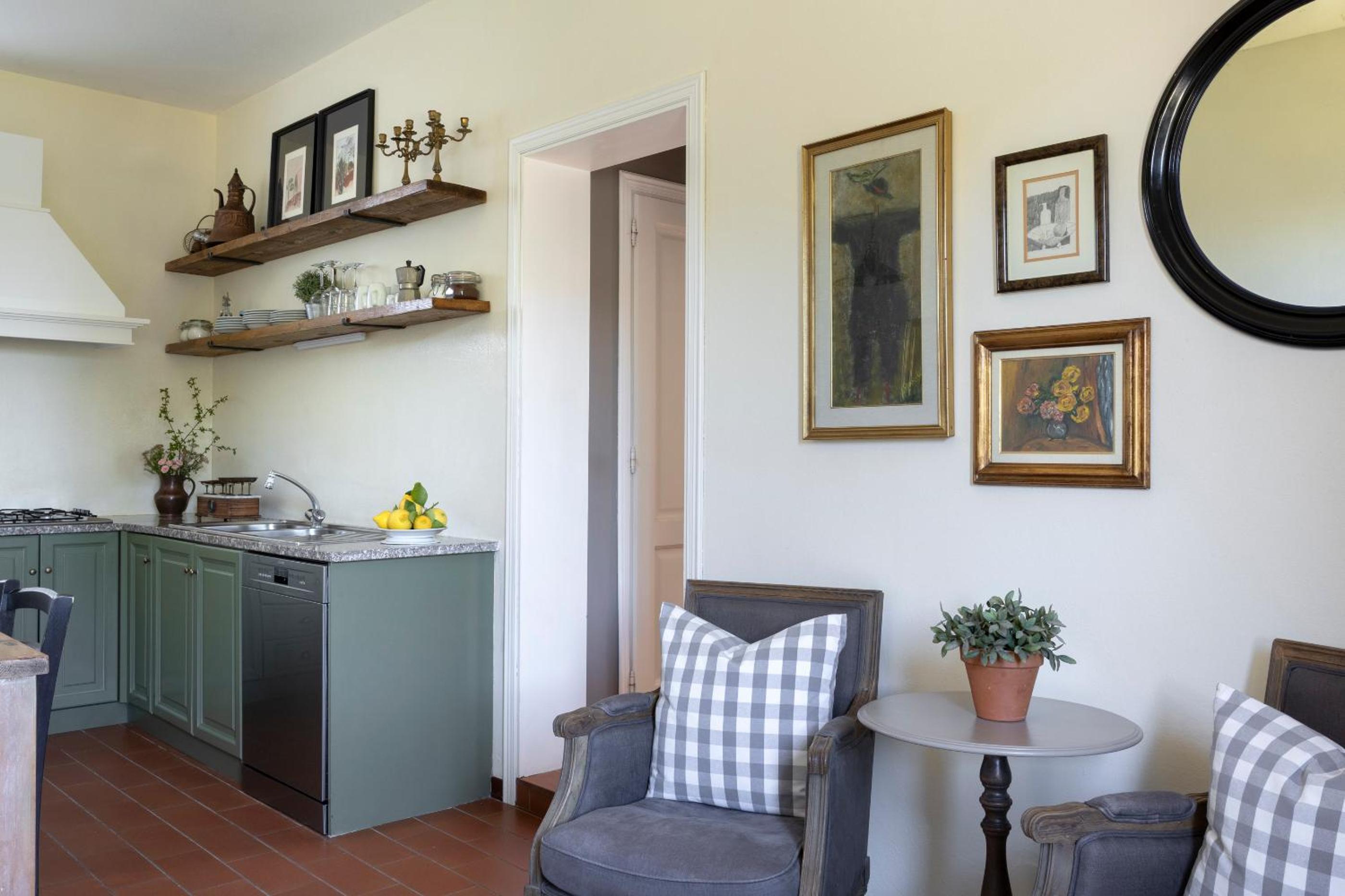 One-Bedroom House photo 3
