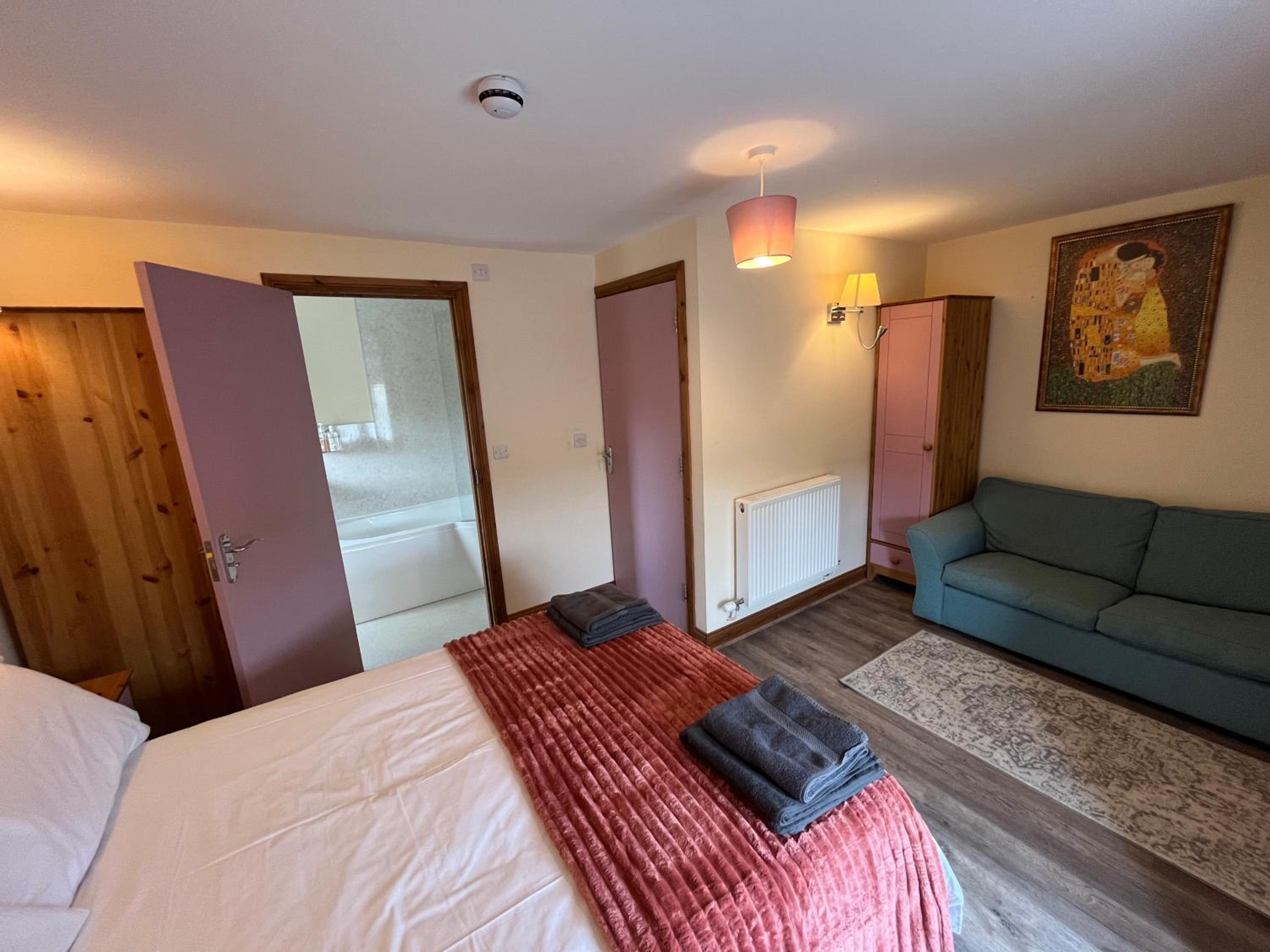Double Room With Private Bathroom