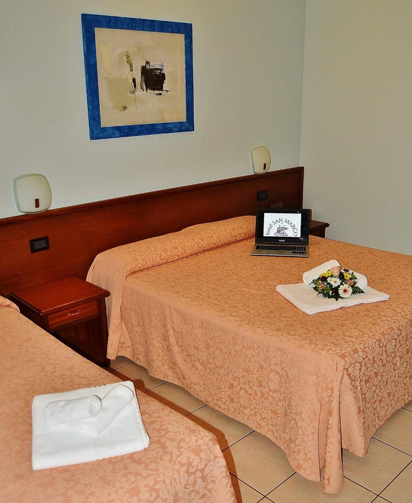Standard Triple Room - Photo 1