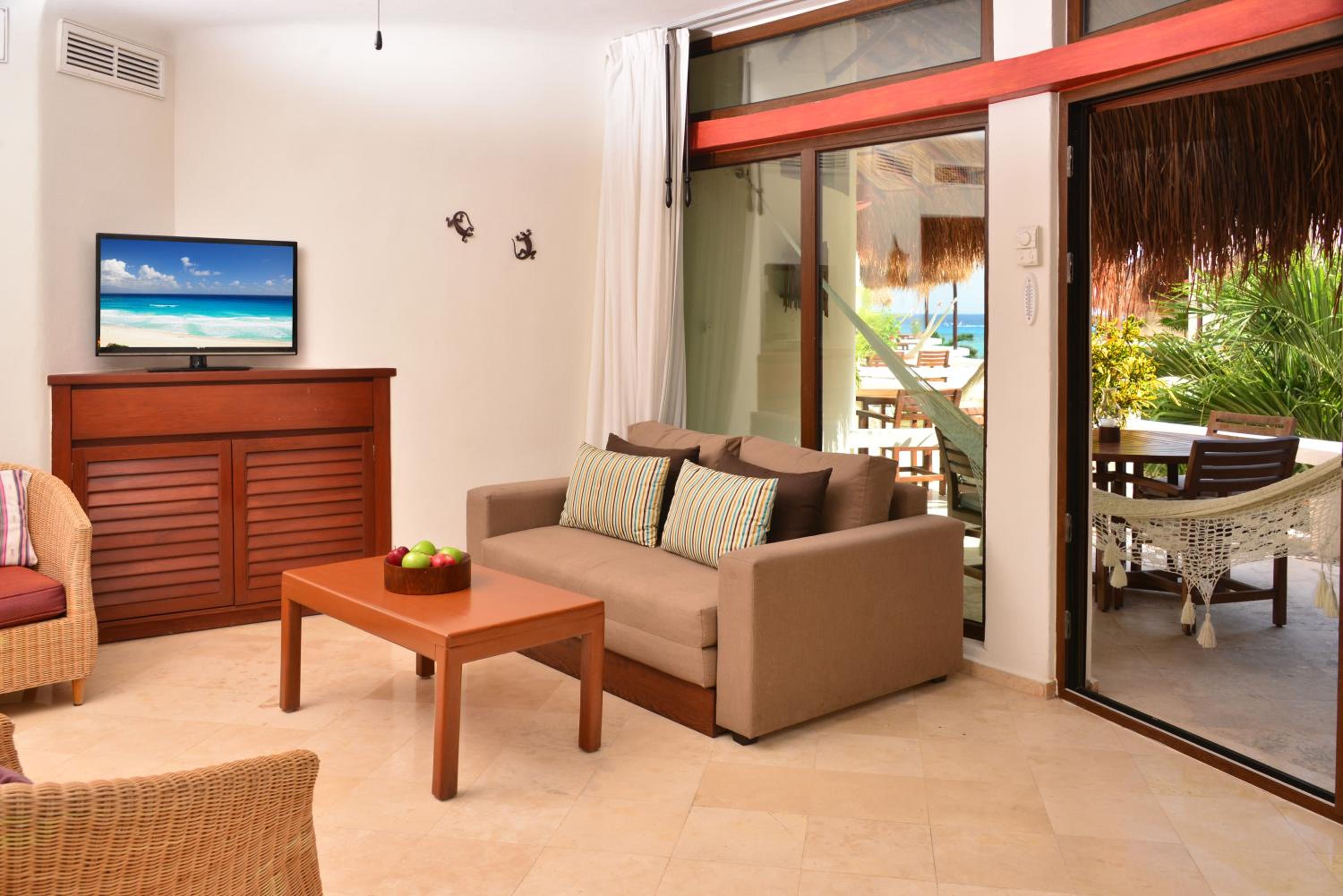 One-Bedroom Apartment - Photo 7