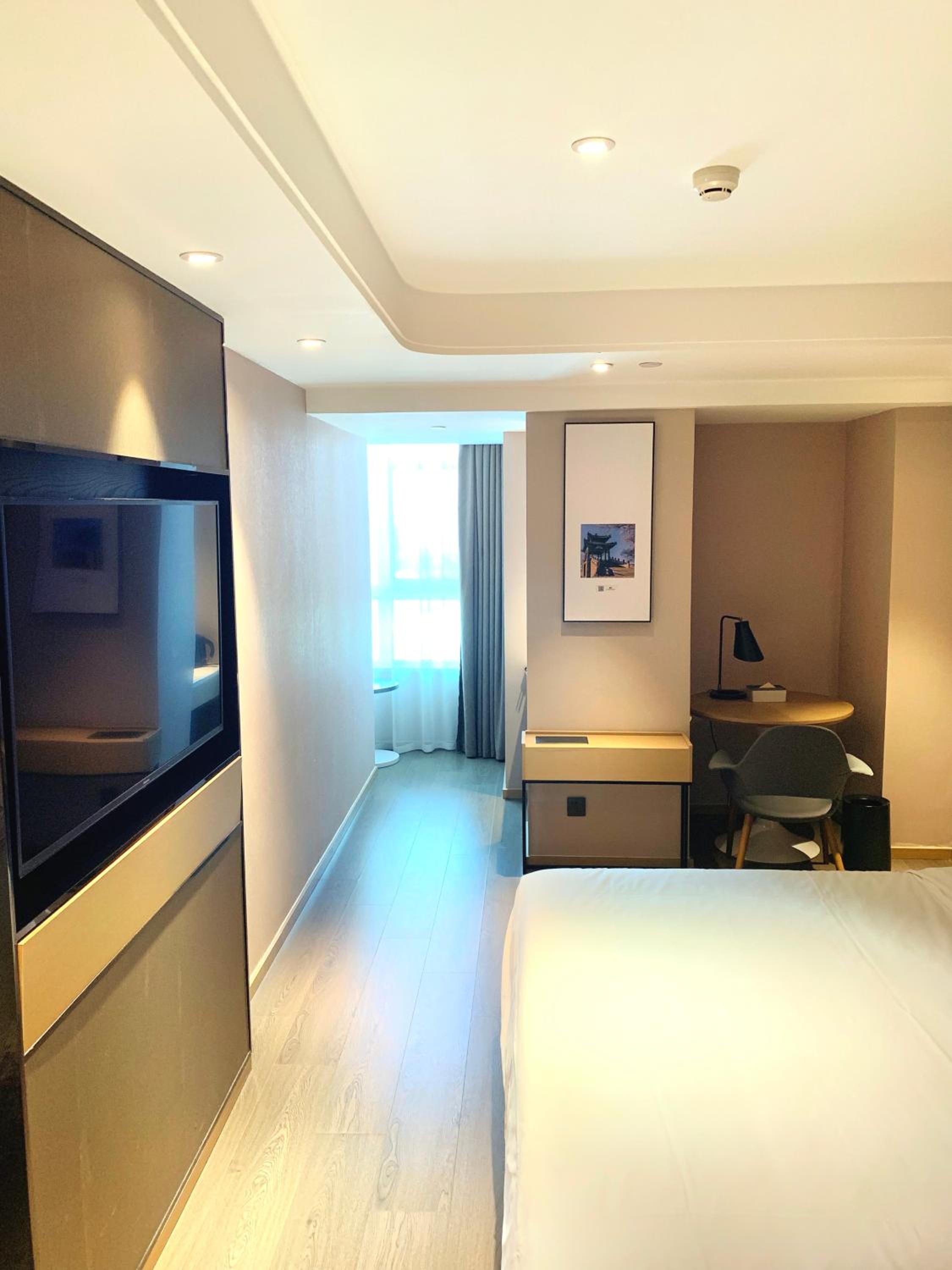 Elegant Double Room photo 2