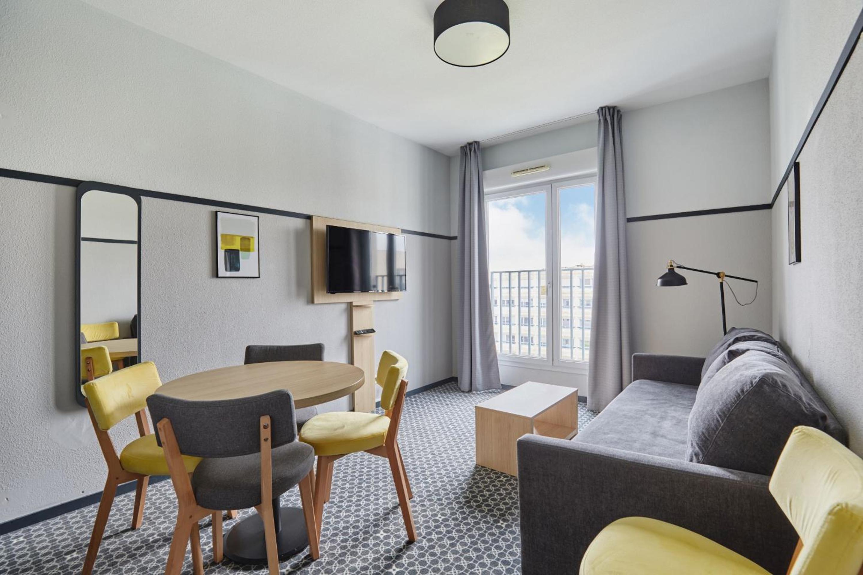 Two-Bedroom Apartment - Photo 8