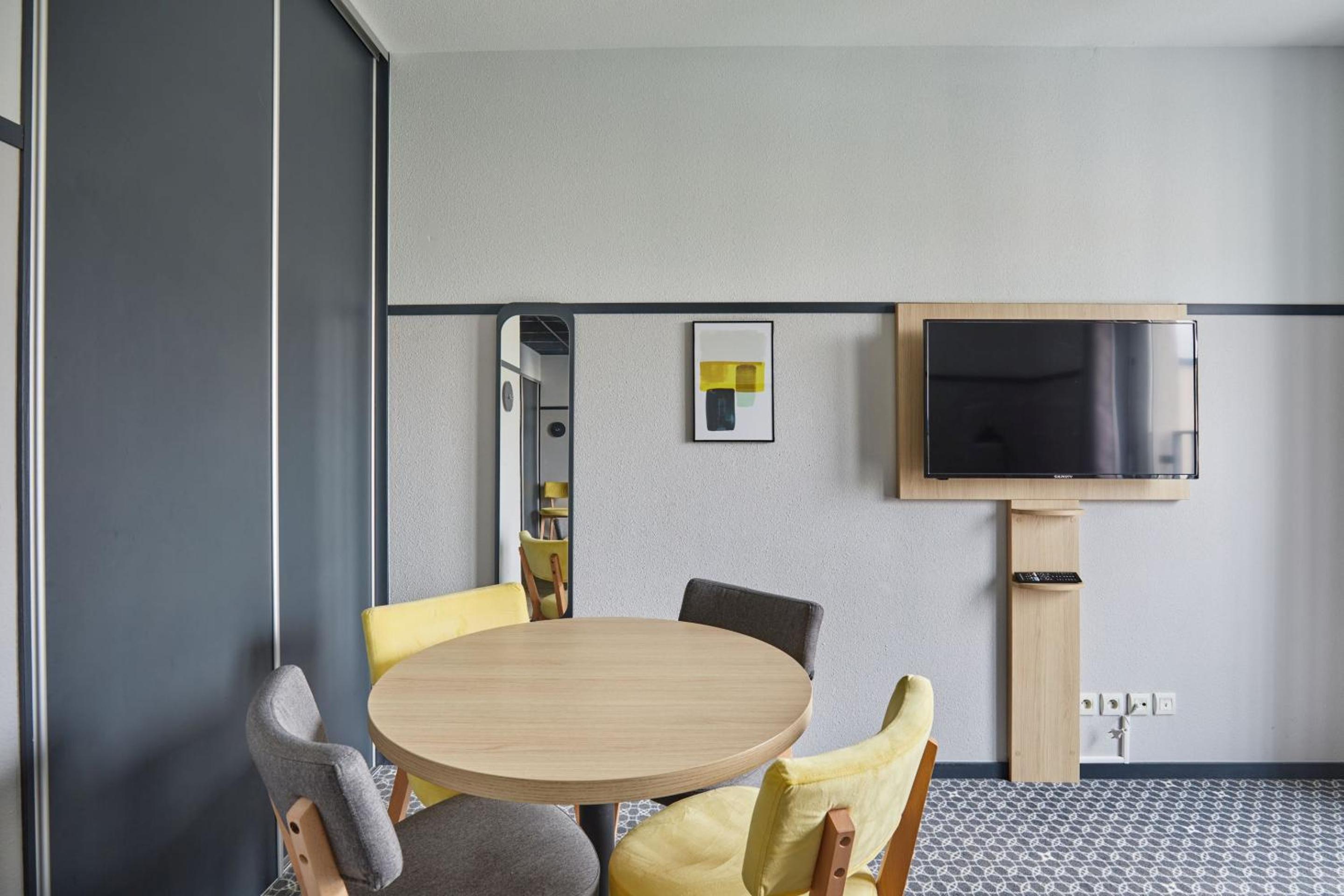 Two-Bedroom Apartment - Photo 10