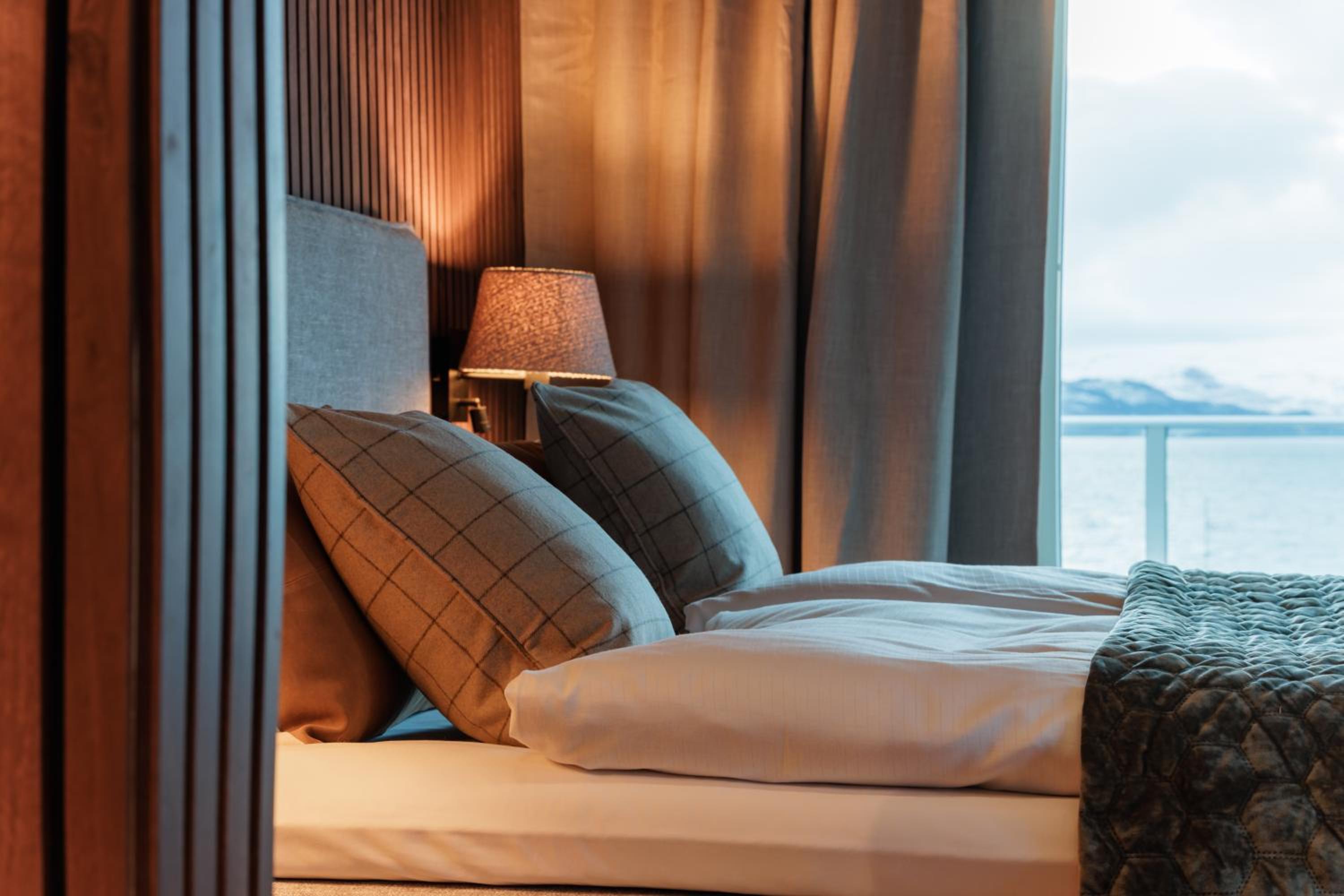 Deluxe Double Room with Balcony and Sea View