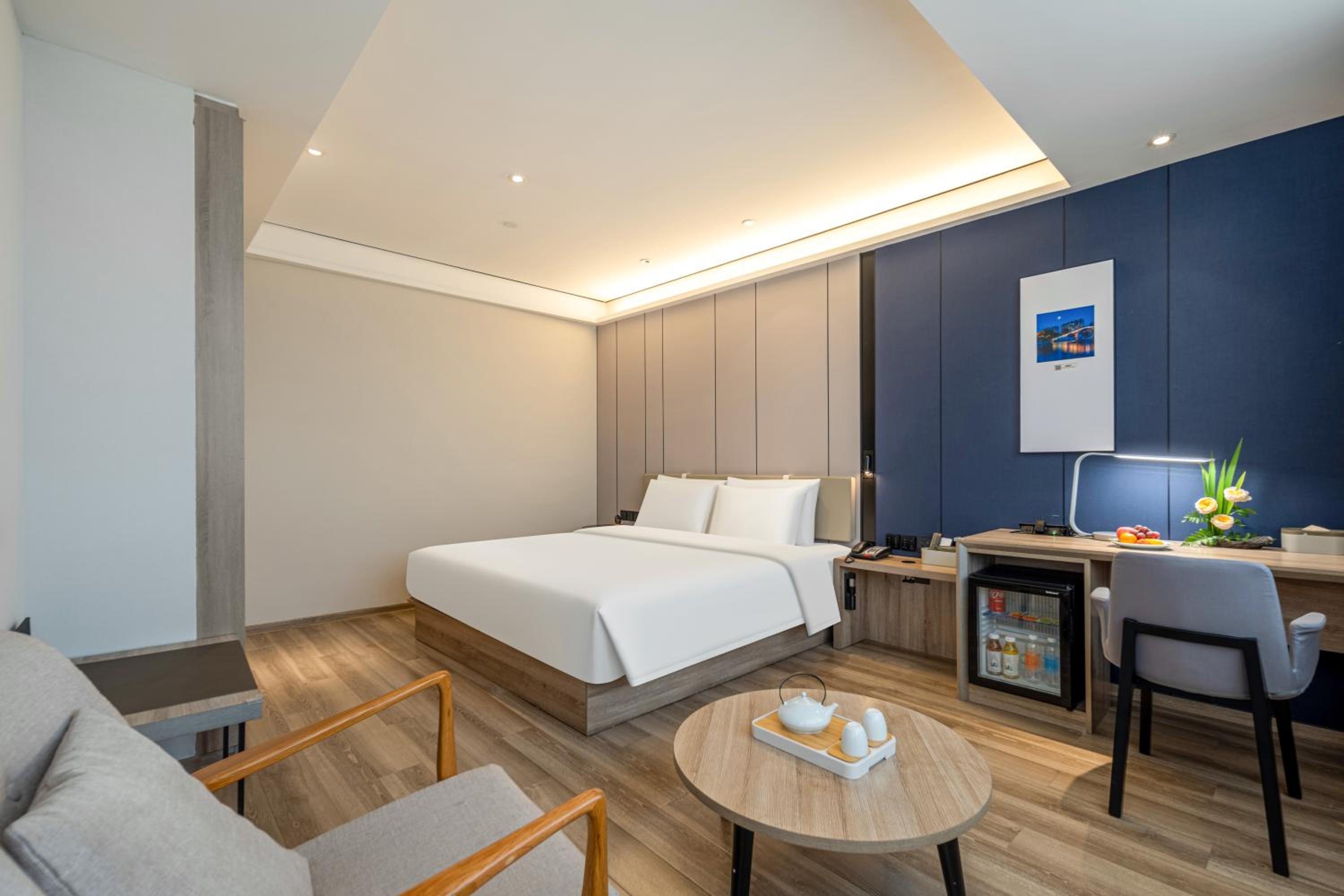 Deluxe Family Room