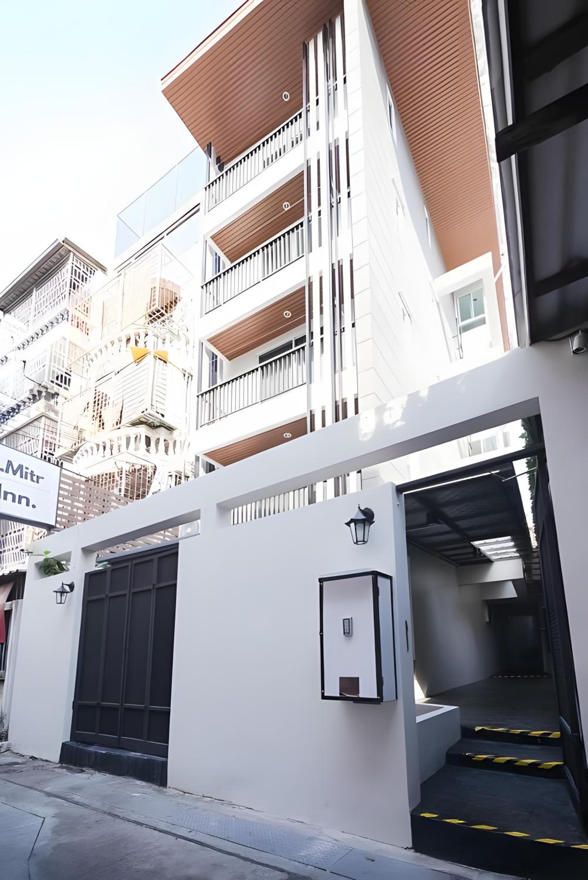 Studio with Balcony photo 3