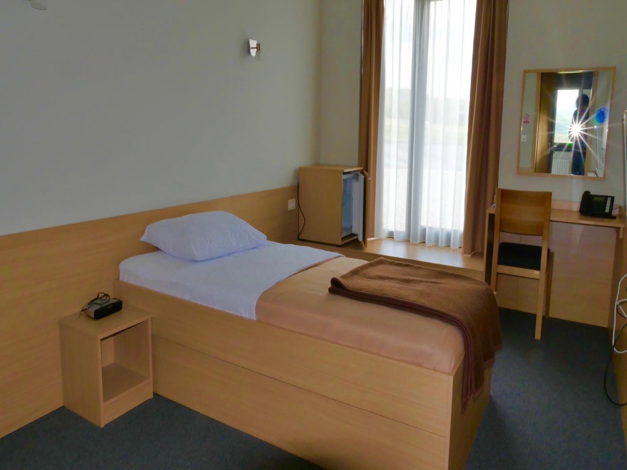 Single Room photo 2