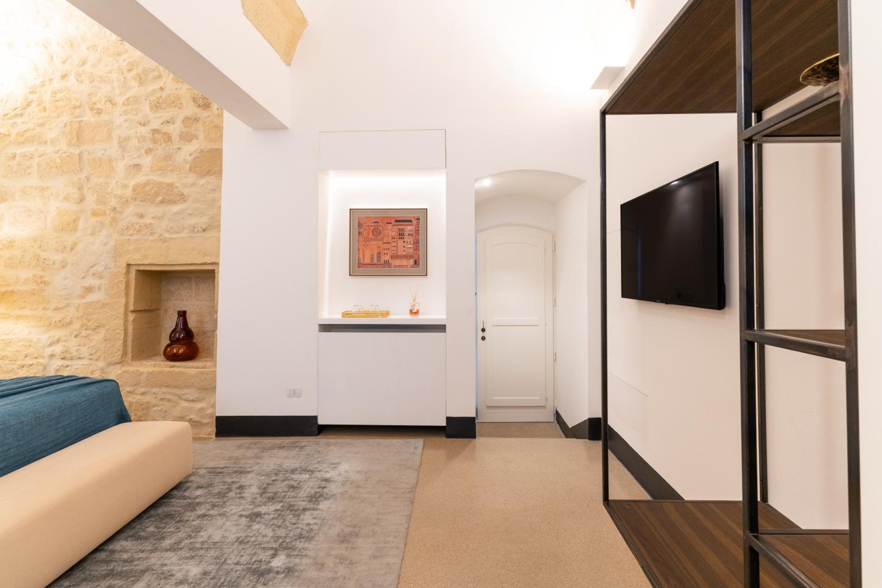 King Room with Spa Bath photo 2